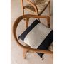 Voir la diapositive 4 : Paris Prix Coussin Déco  Tissage  45x45cm Noir & Beige