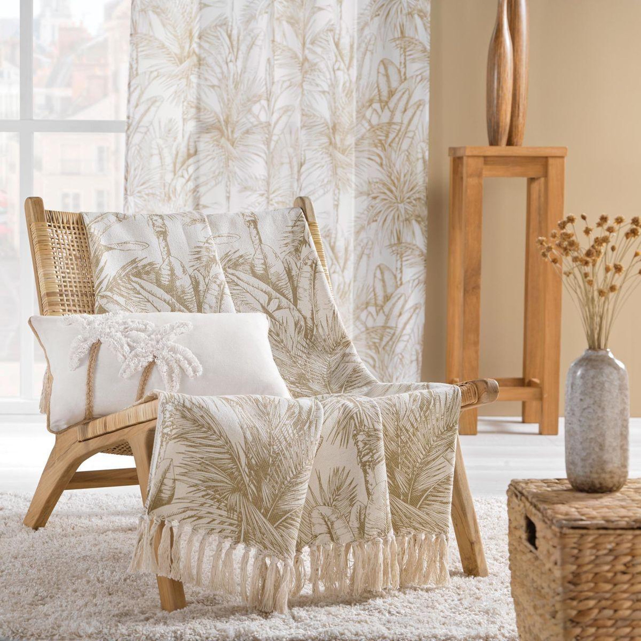 Voir la diapositive 4 : Douceur d'Intérieur Coussin déco tufté  sahara  30x50cm naturel