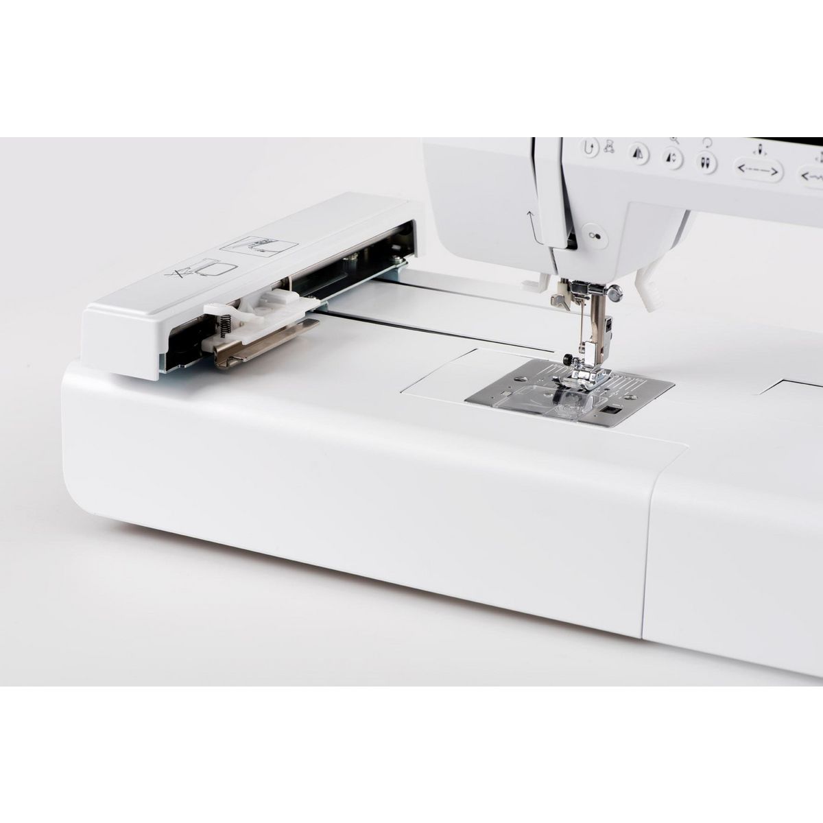 BERNETTE Machine à Coudre et à Broder Bernette Chicago 7