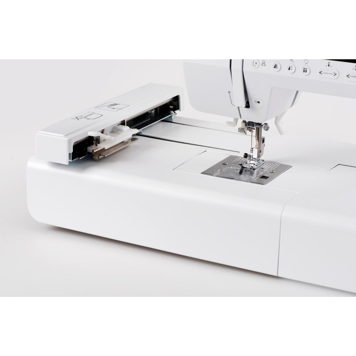 BERNETTE Machine à Coudre et à Broder Bernette Chicago 7