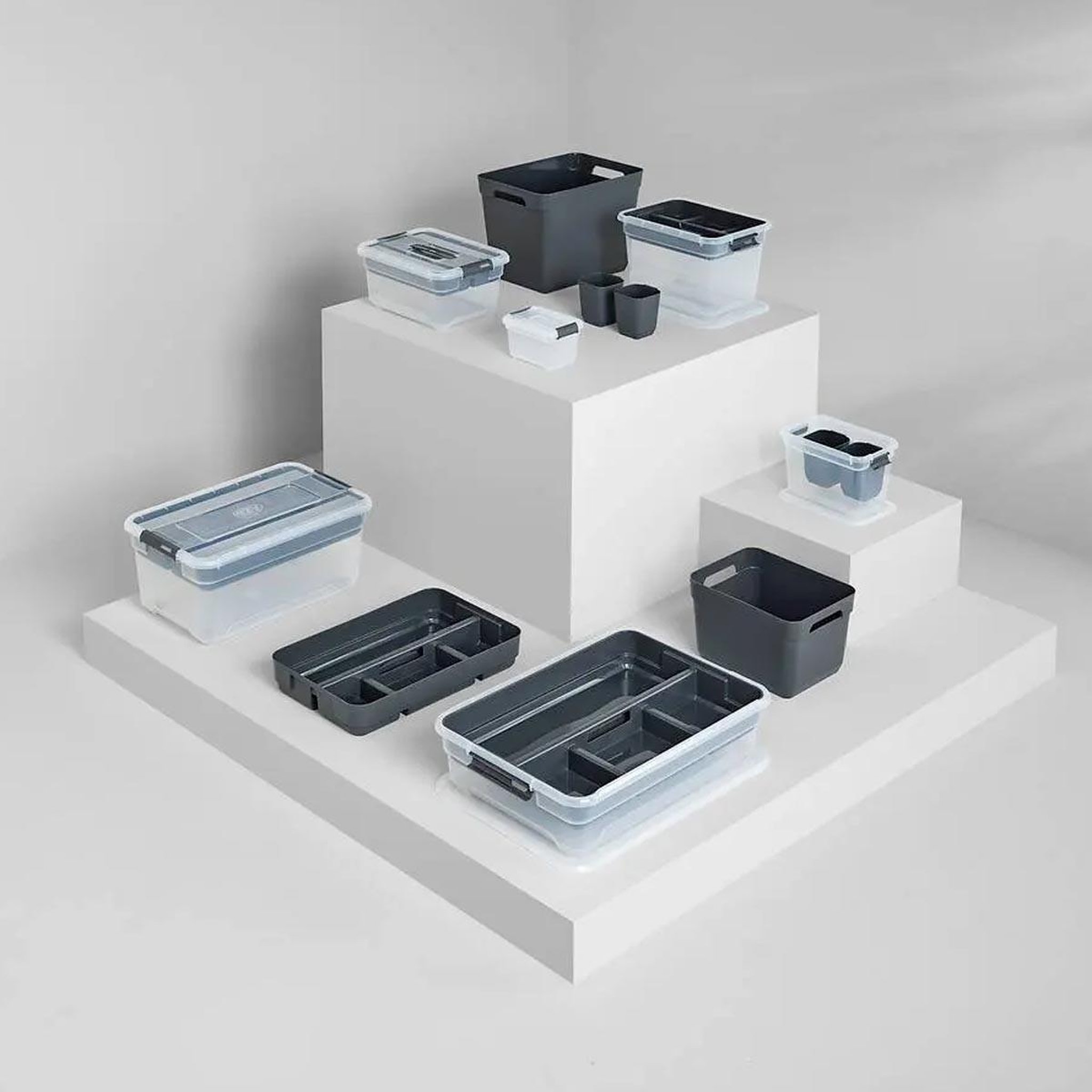 Voir la diapositive 3 : FIVE Boîte de rangement  solutions  1,8l transparent
