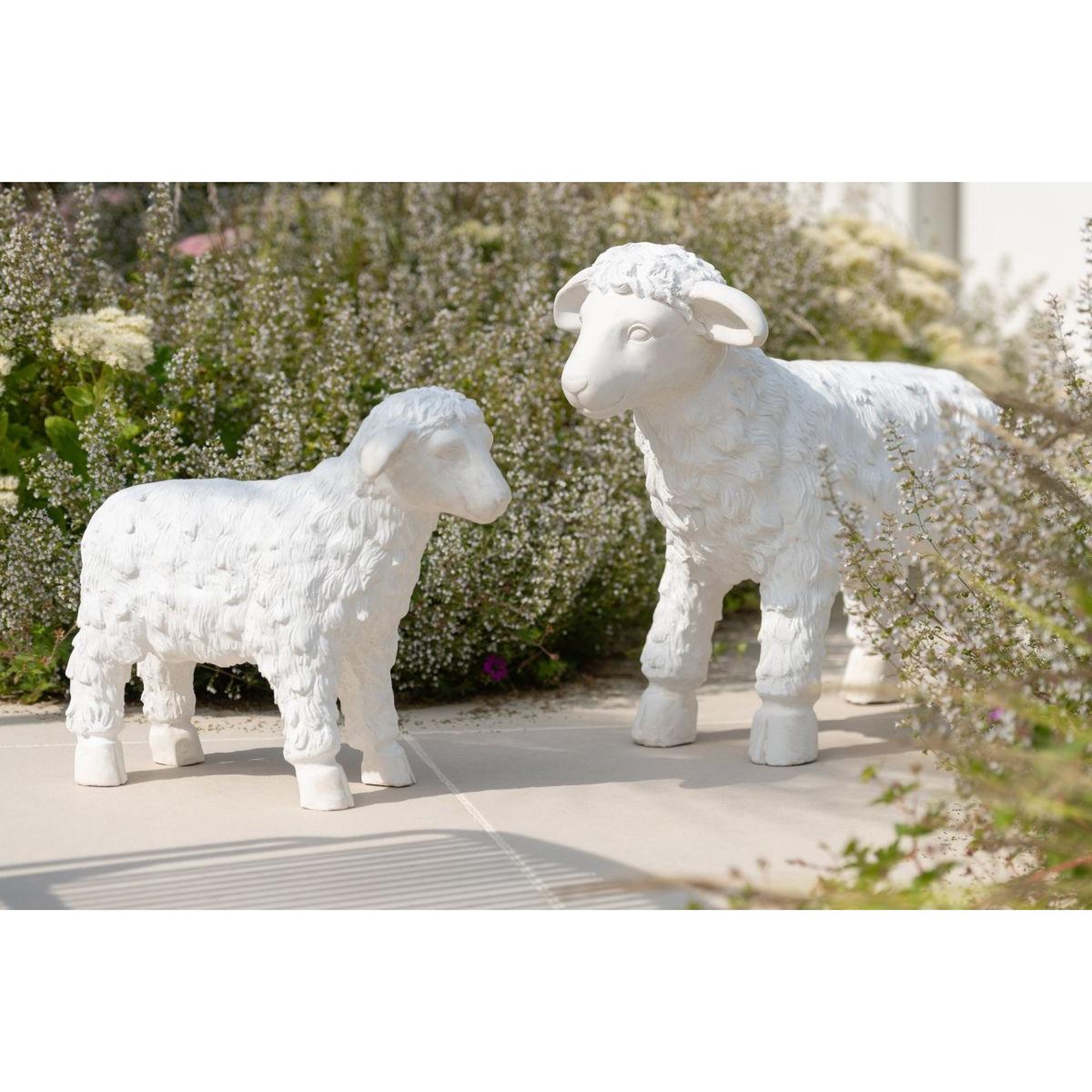 Voir la diapositive 3 : J-LINE Statue déco extérieur  mouton  49cm beige