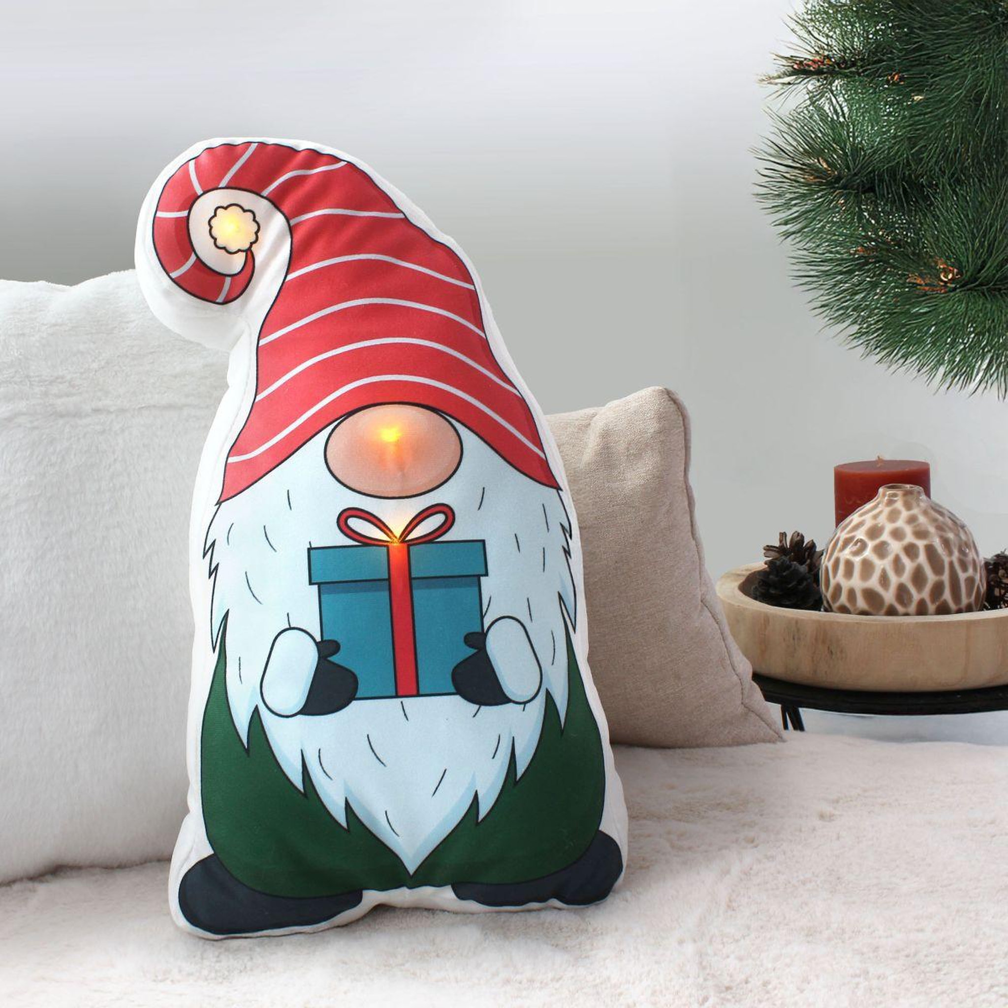Voir la diapositive 3 : ENJOY HOME Coussin déco de noël 3d led  gnome  40cm multicolore