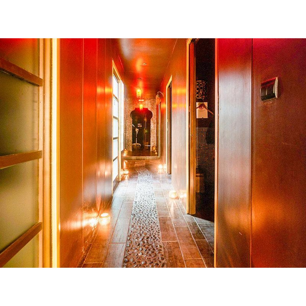 Smartbox Parenthèse bien-être pour 2 : séance de balnéo, savonnage, modelage et bols ayurvédiques - Coffret Cadeau Bien-être