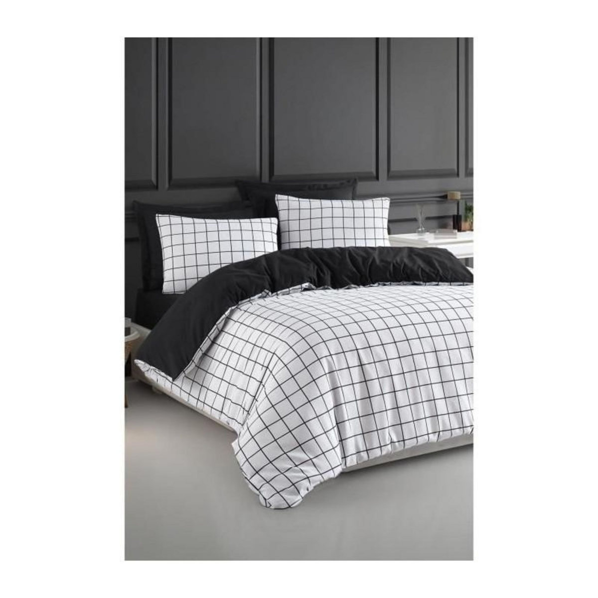 GENERIQUE Parure de lit - 1 housse de couette 220 x 240 cm + 2 taies d'oreiller 60 x 60 cm - 65% coton, 35% polyester - Blanc