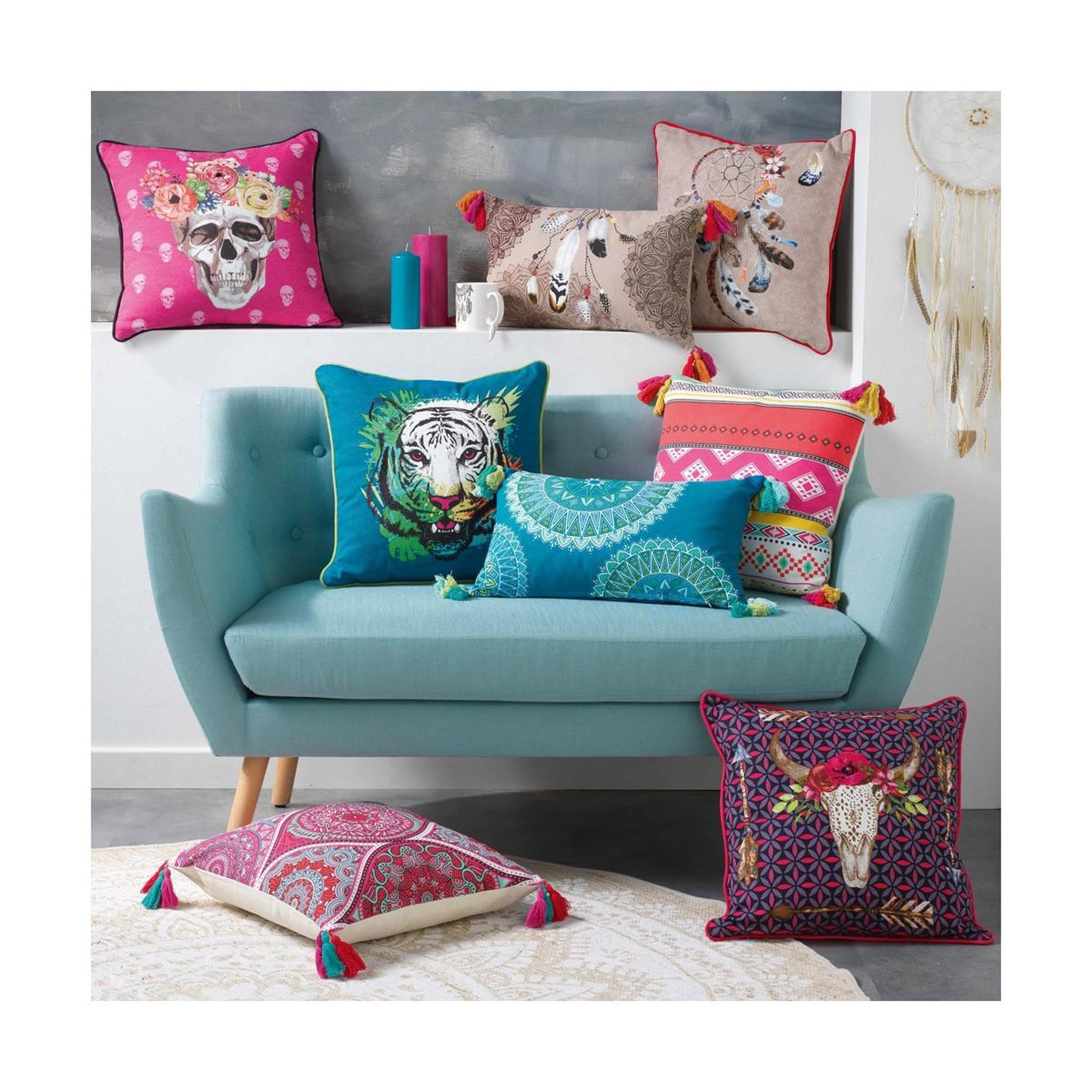Voir la diapositive 2 : Douceur d'Intérieur Coussin déco passepoil  aponi  45x45cm rouge