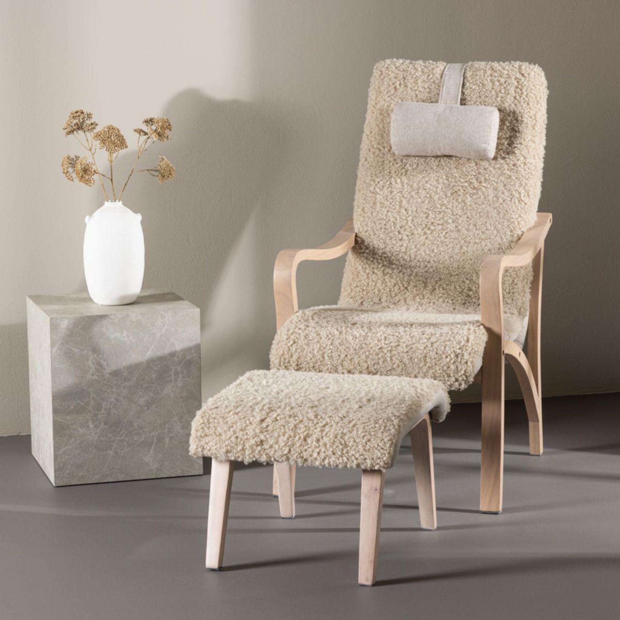 Voir la diapositive 6 : Paris Prix Fauteuil avec repose-pieds  faro  107cm beige