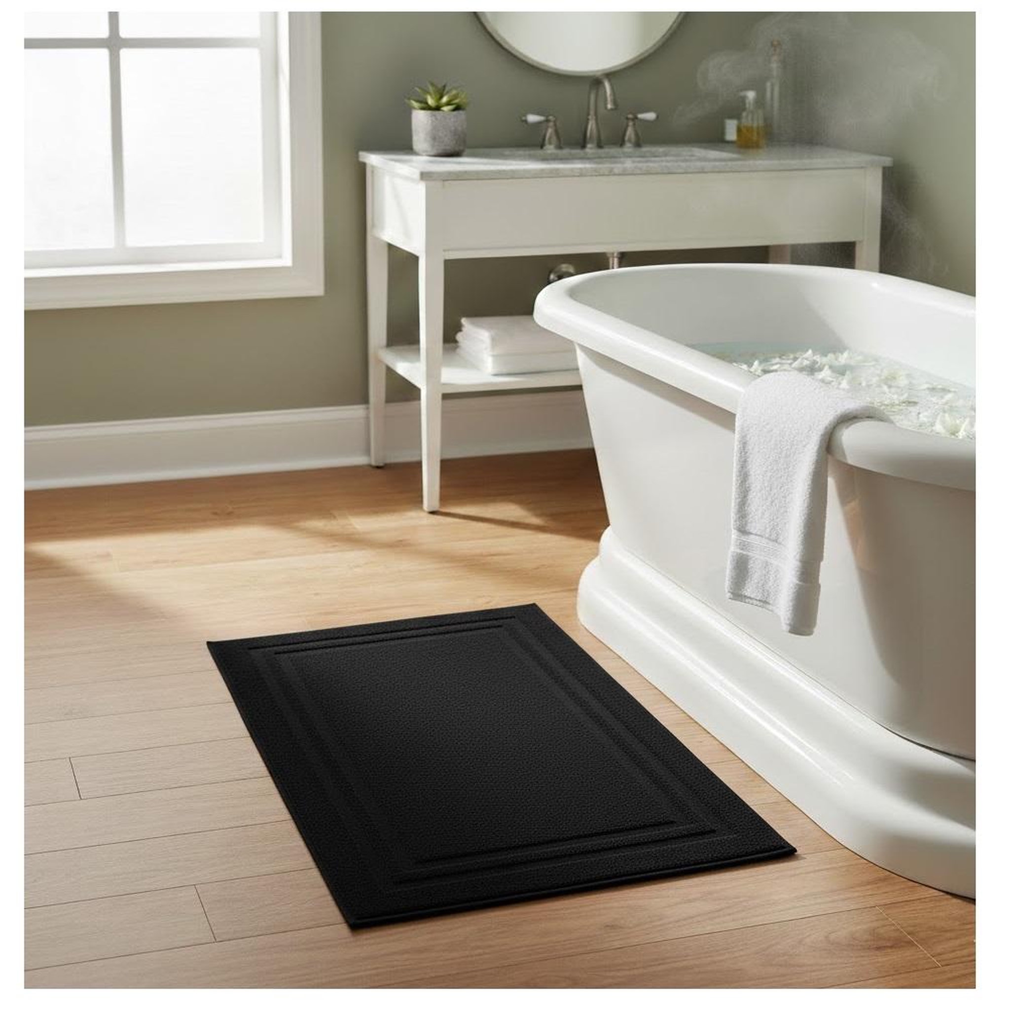 Voir la diapositive 2 : Eden Tapis de bain en coton lilas design et moderne
