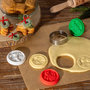 Voir la diapositive 6 : FIVE Tampon à Biscuits 3 Motifs  Noël  6cm Multicolore
