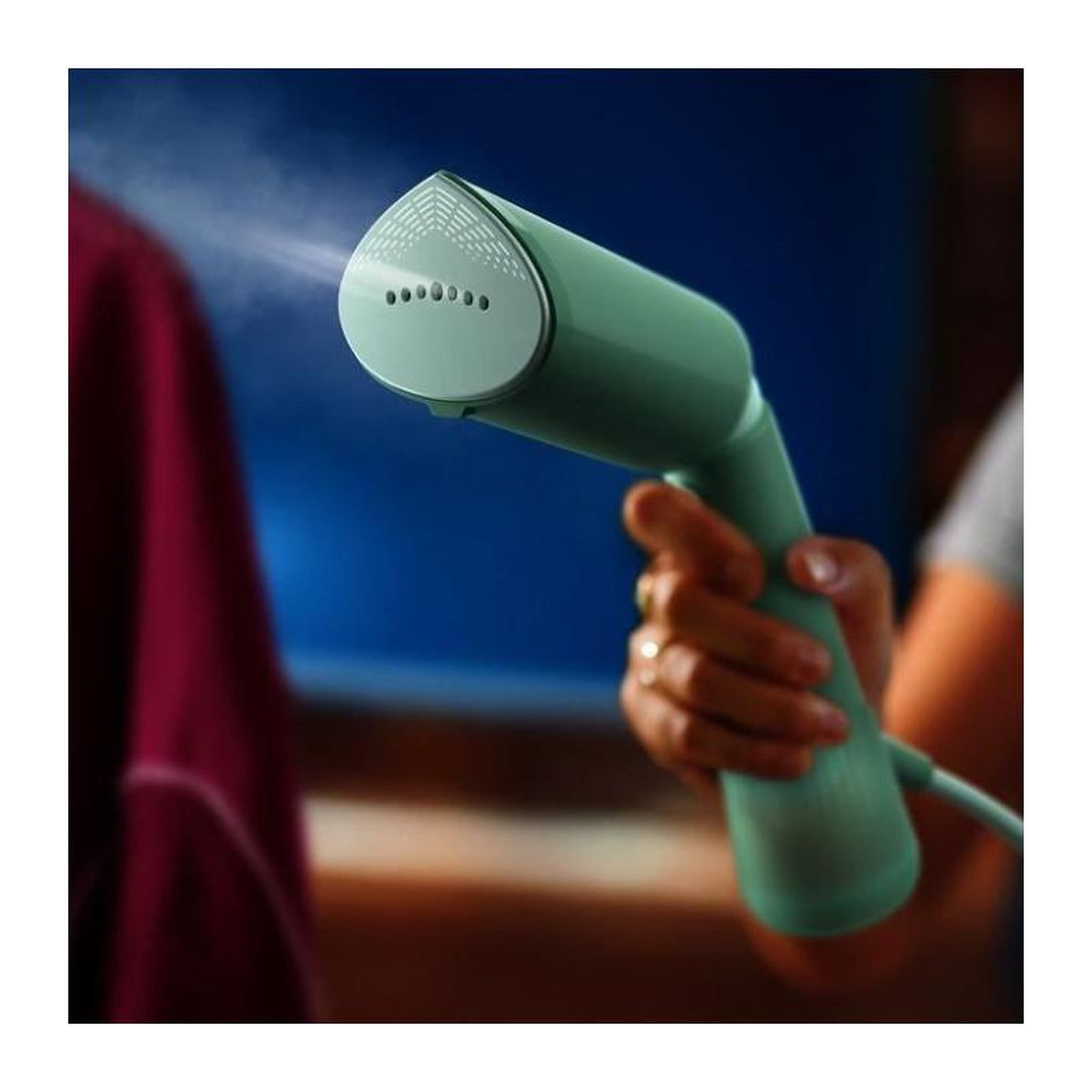 Voir la diapositive 5 : Philips Défroisseur a main - PHILIPS - STH5010/70 - 1300 W - Défroissage vertical - Débit de vapeur continu - Cordon : 2,5 m - Vert
