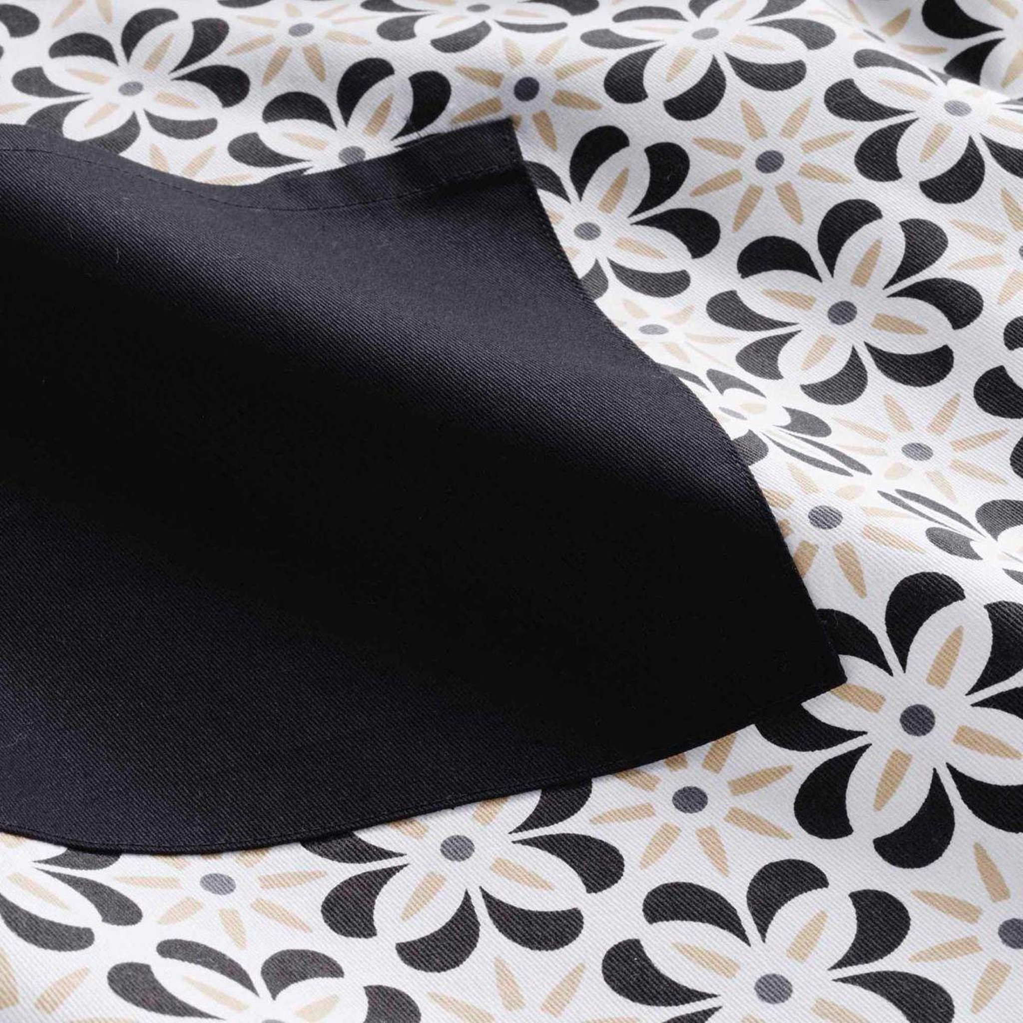 Voir la diapositive 2 : Douceur d'Intérieur Tablier de cuisine avec poche  solaris  84cm noir