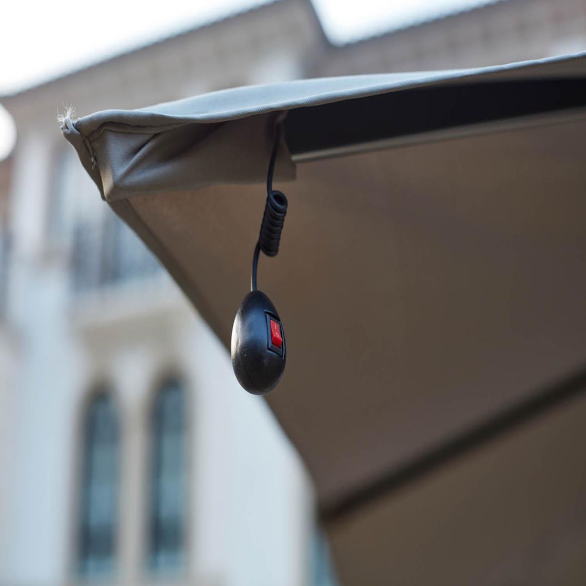 CONCEPT USINE Parasol LED 3 x 4 m gris CALVIA