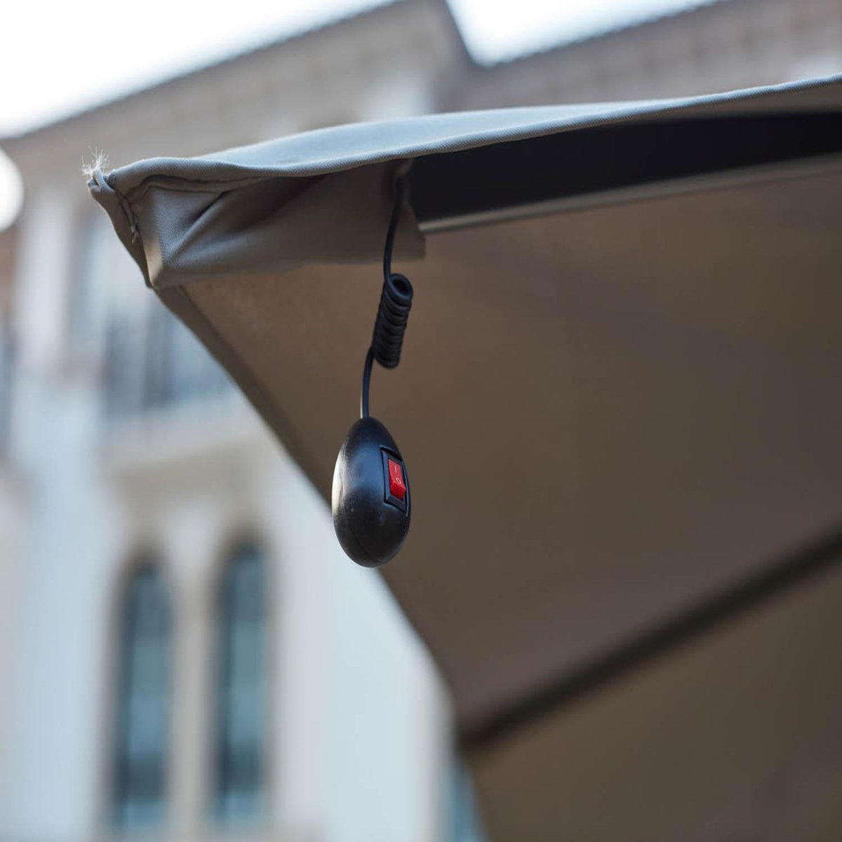 CONCEPT USINE Parasol LED 3 x 4 m gris CALVIA