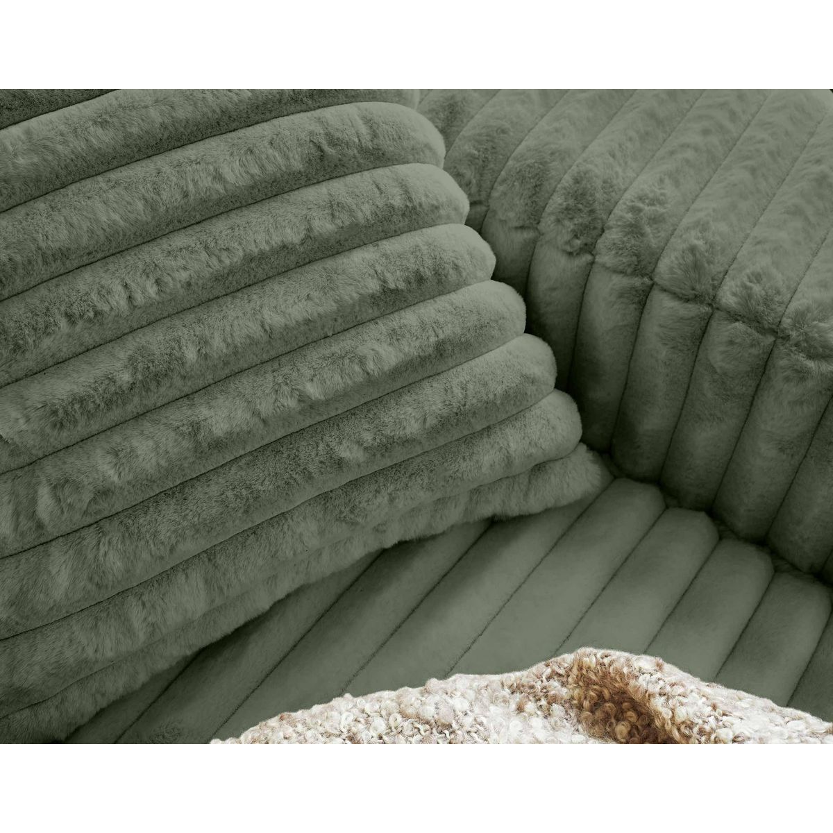 LISA DESIGN Laponie - canapé d'angle droit - 4 places - en fausse fourrure côtelée