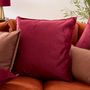 Voir la diapositive 5 : ATMOSPHERA Coussin Déco Uni  Lilou  55x55cm Rouge Grenat