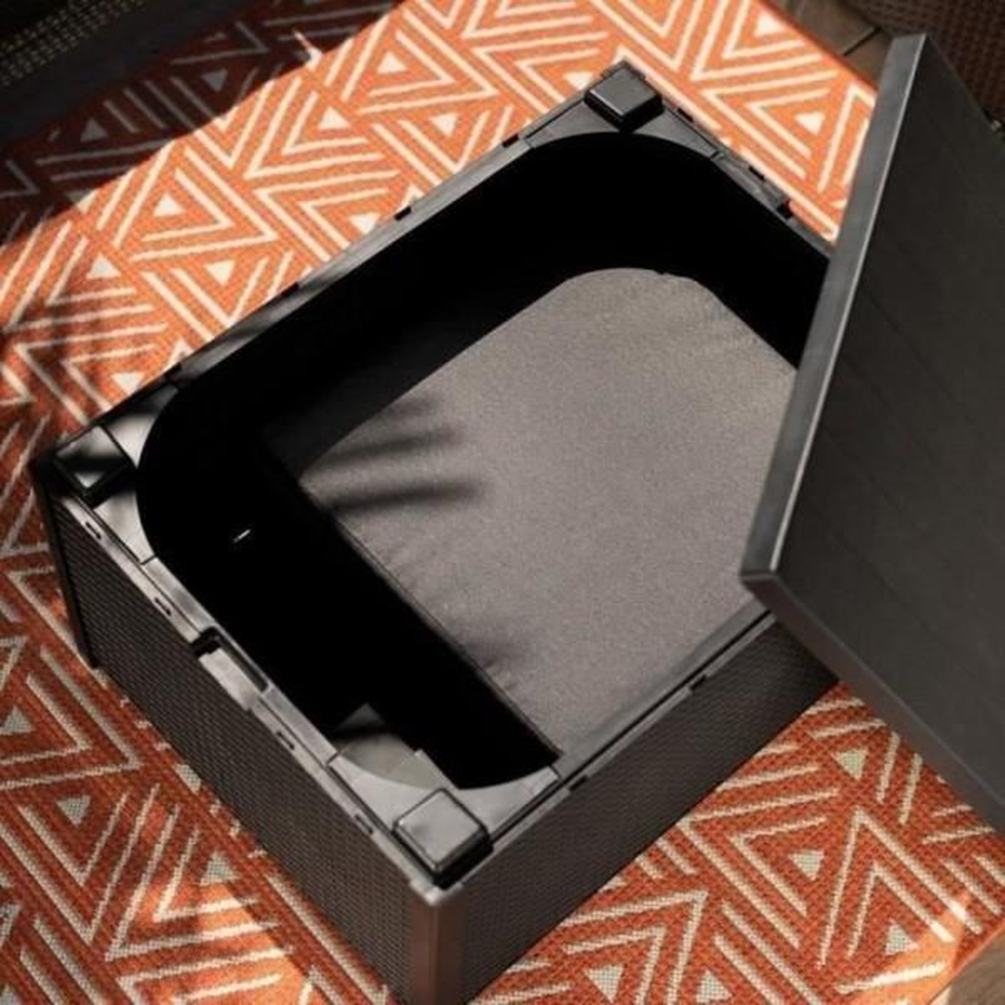 Voir la diapositive 4 : ALLIBERT by KETER Salon de jardin en imitation résine tressée ALLIBERT avec table basse range-coussins - 6 personnes - SanRemo - Gris graphite
