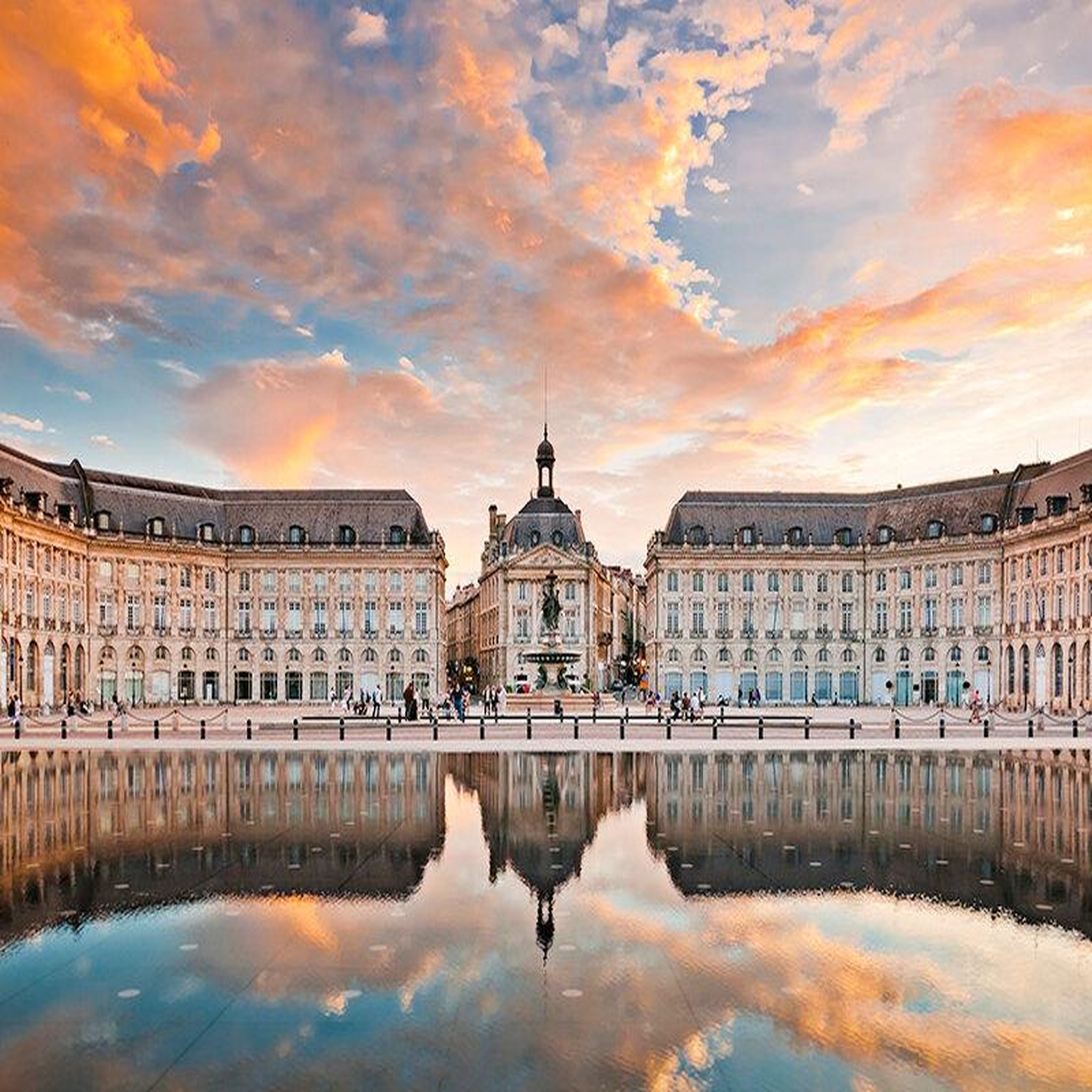 Voir la diapositive 4 : Smartbox Activité à bordeaux - coffret cadeau multi-thèmes