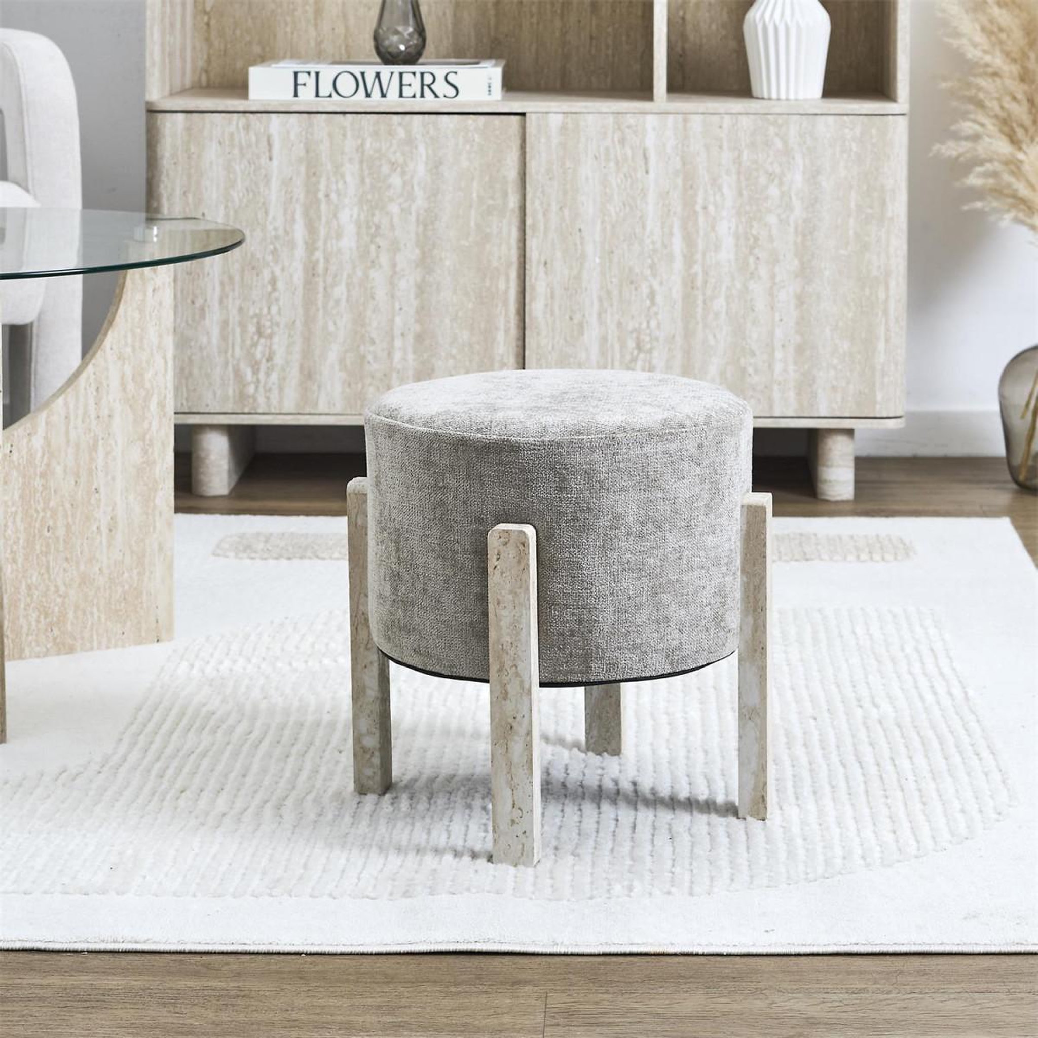 Voir la diapositive 4 : The Home Deco Factory Tabouret design  emilia  35cm taupe