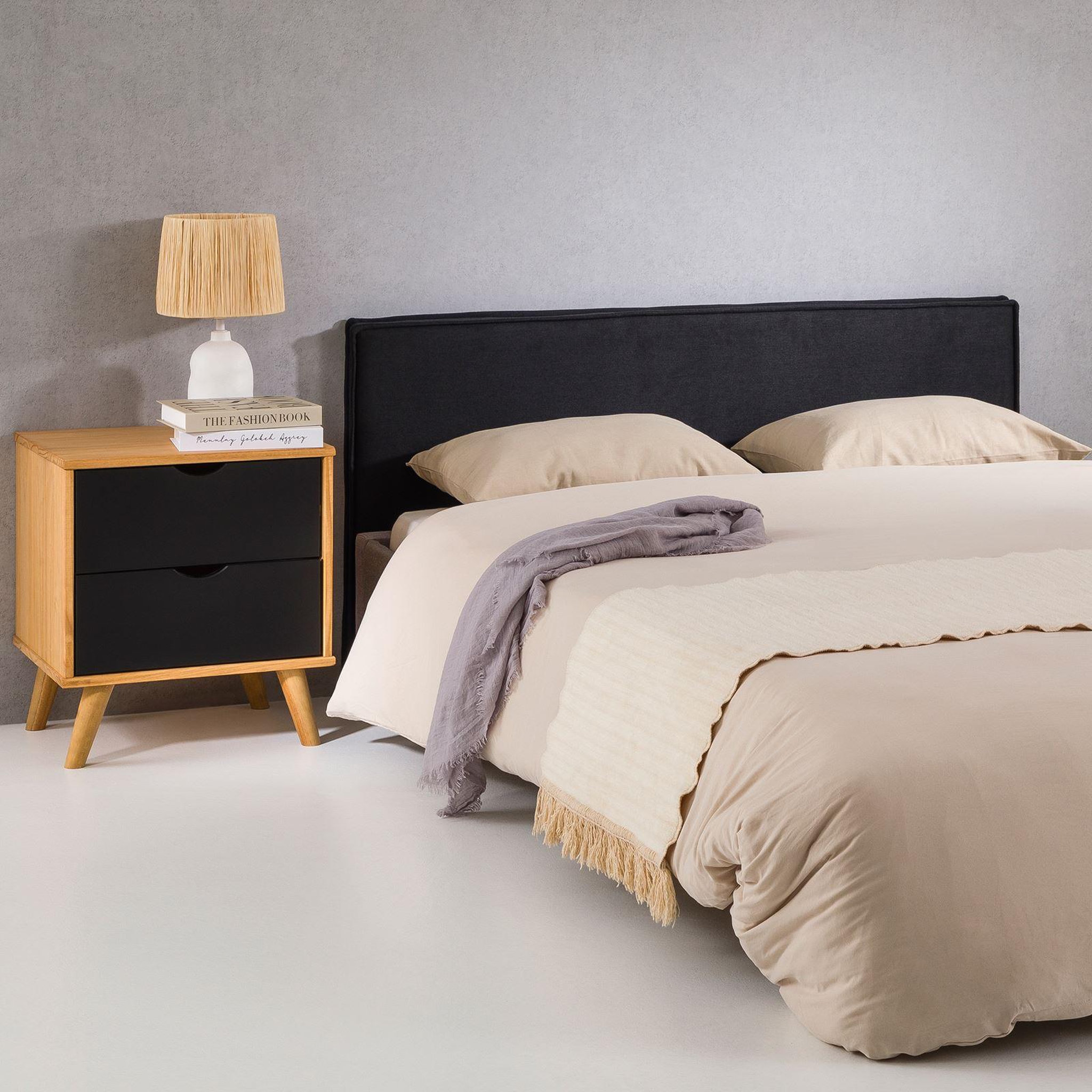 Voir la diapositive 2 : IDIMEX Tête de lit KLAO 160 sur pieds, en tissu