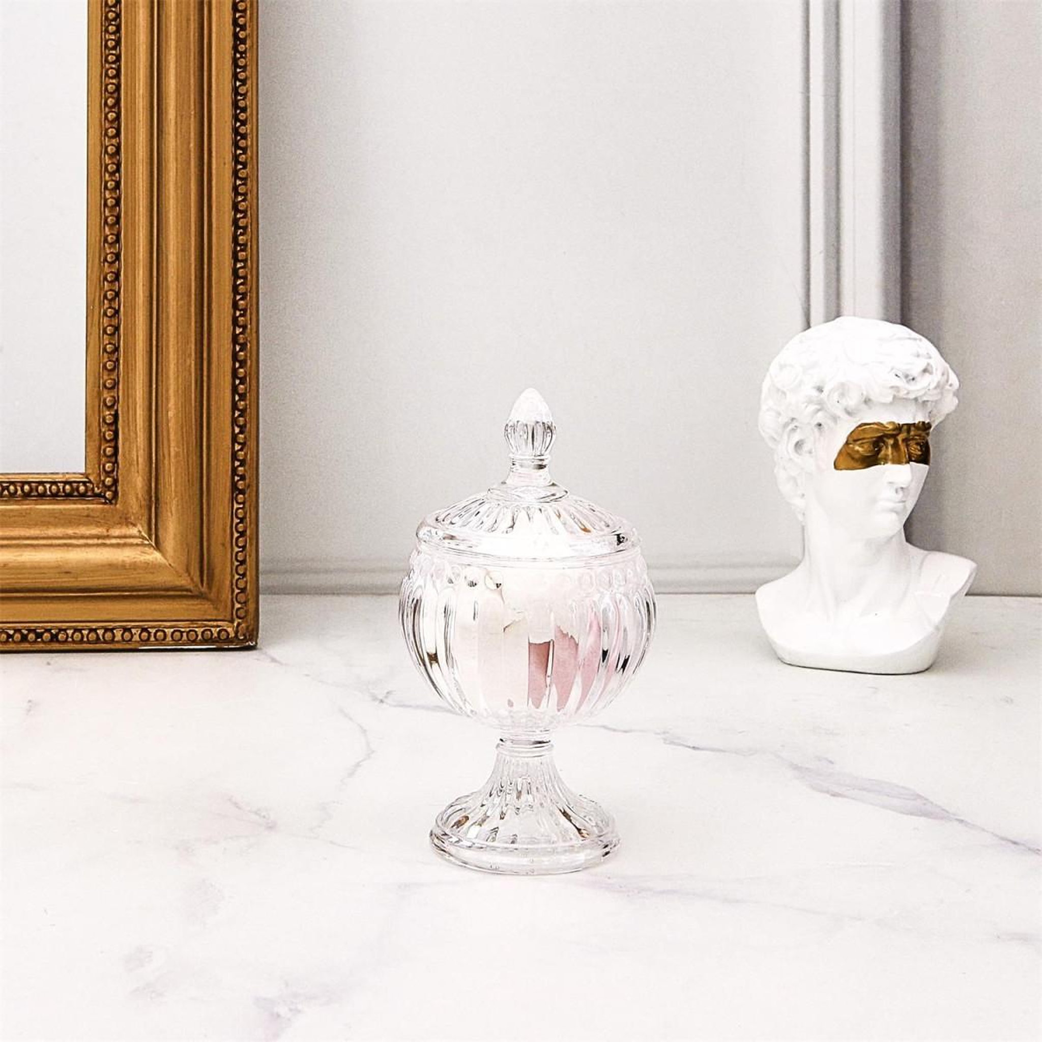 Voir la diapositive 6 : The Home Deco Factory Bonbonnière sur pied  royal  15cm transparent