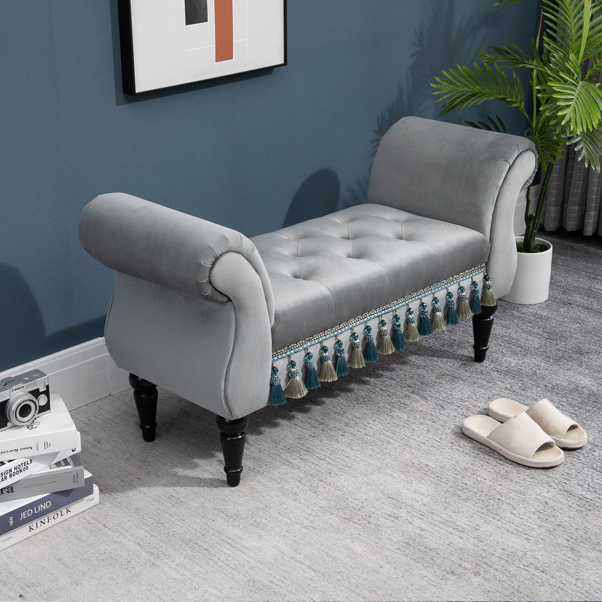 HOMCOM Banc banquette capitonnée design accoudoirs courbés pompons pieds bois hévéa revêtement velours gris