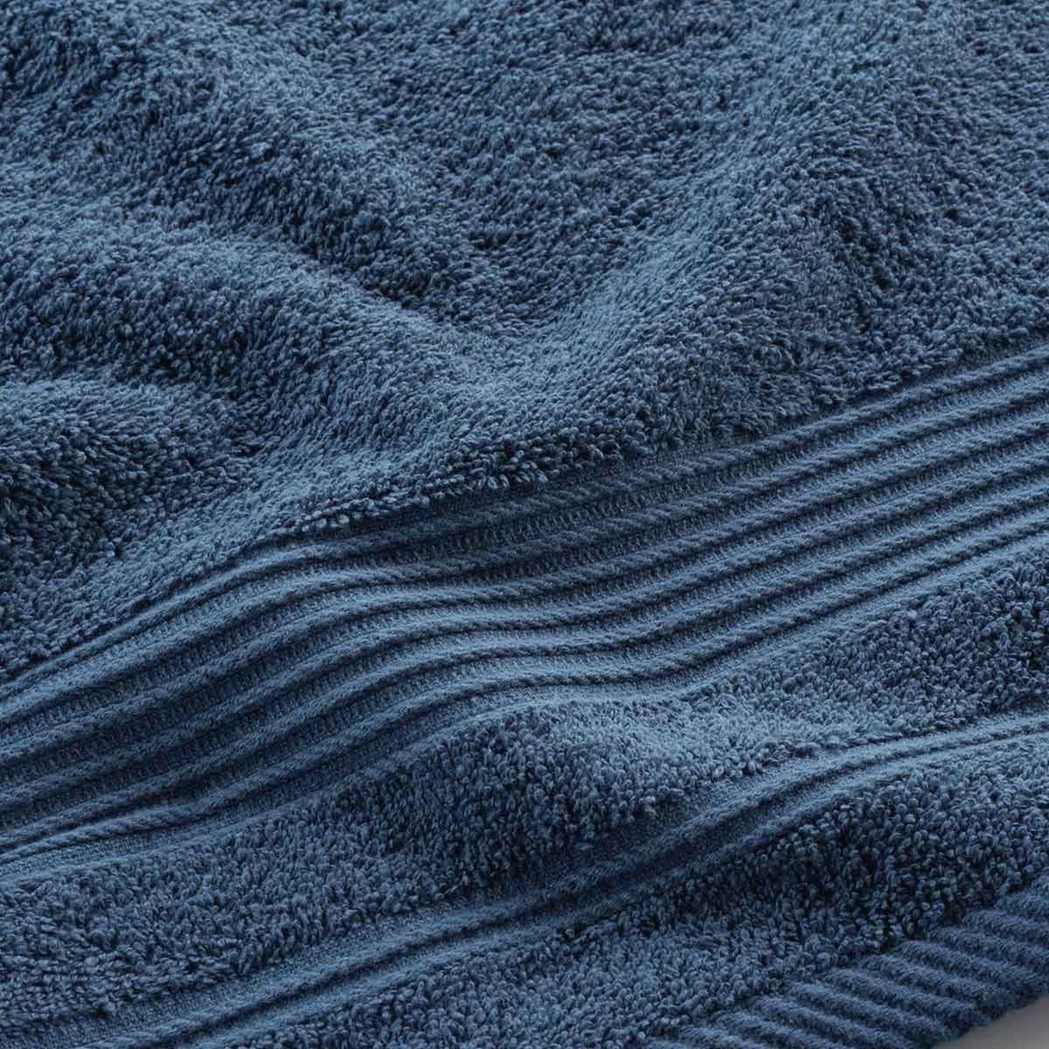 Voir la diapositive 3 : Douceur d'Intérieur Serviette de toilette  tendresse  50x90cm saphir