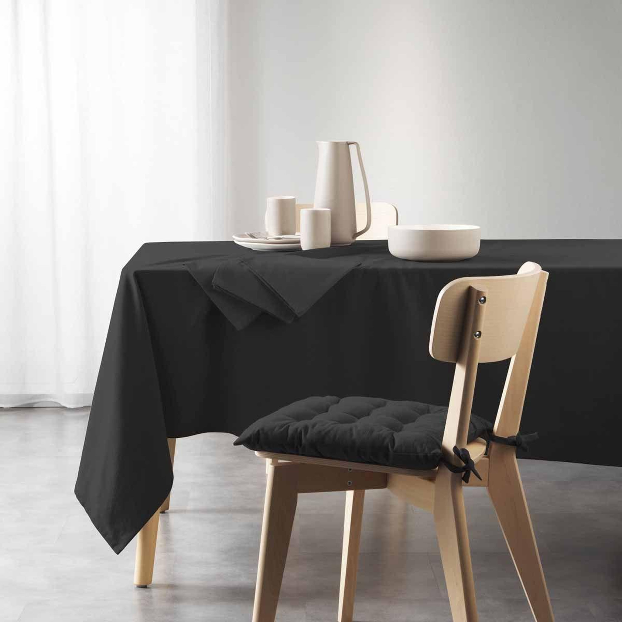 Douceur d'Intérieur Nappe rectangulaire  mistral  140x240cm noir