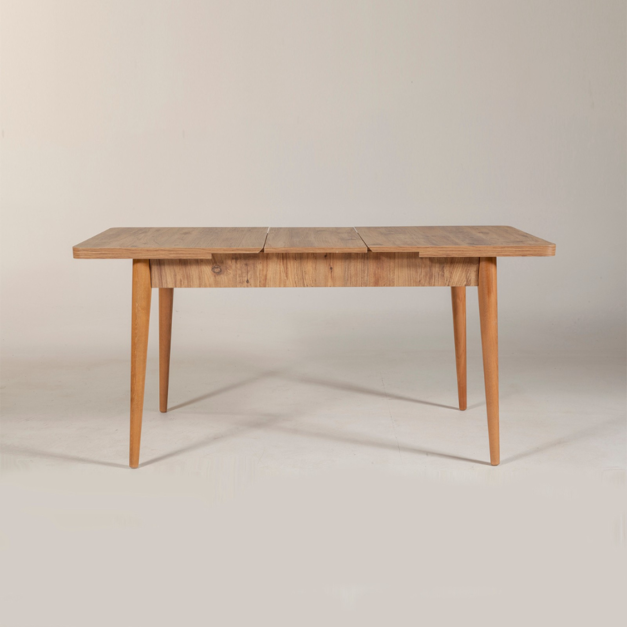 Voir la diapositive 5 : CONCEPT USINE Table extensible en bois max 6 personnes dynia