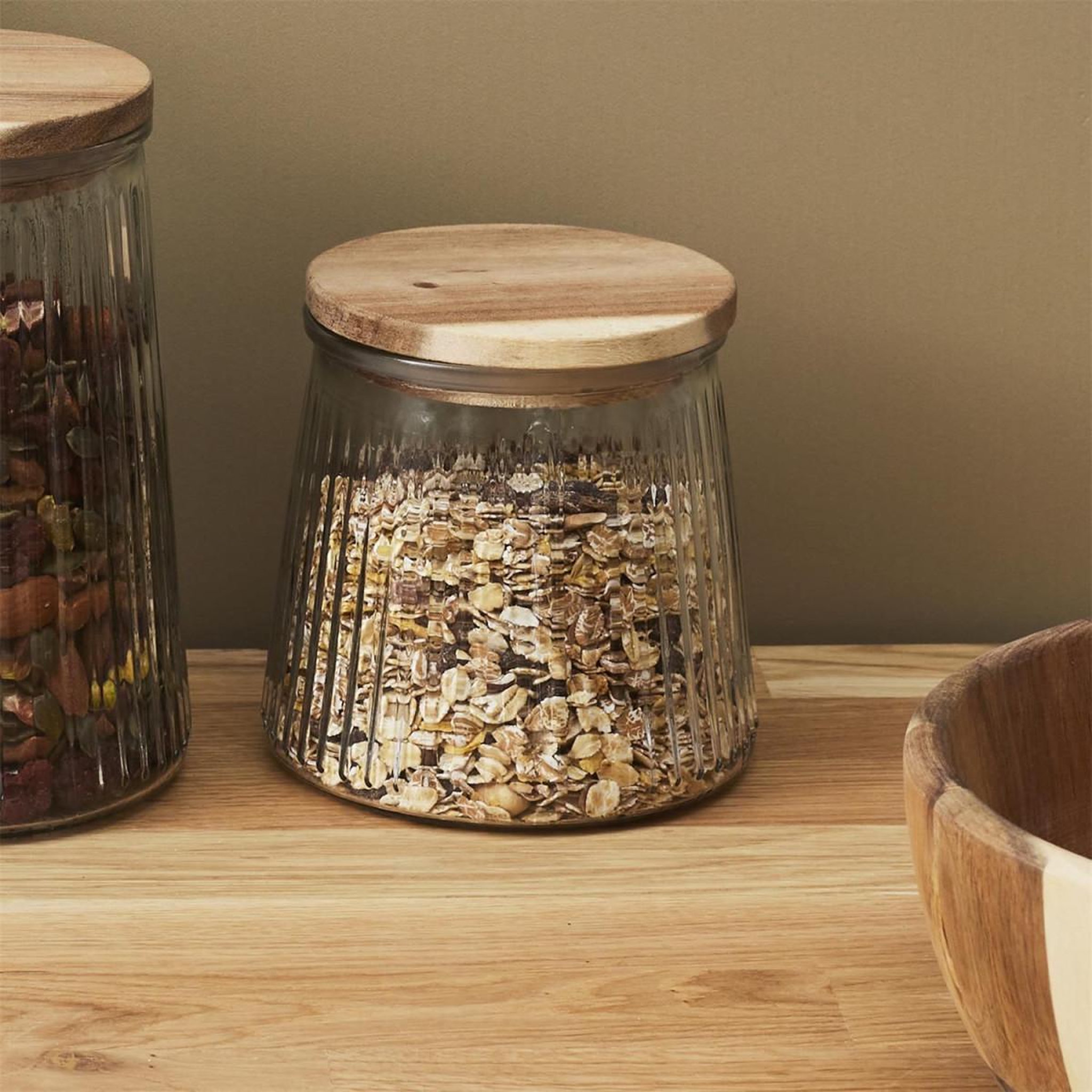 Voir la diapositive 4 : COOK CONCEPT Bocal en verre design  acacia  130cl transparent