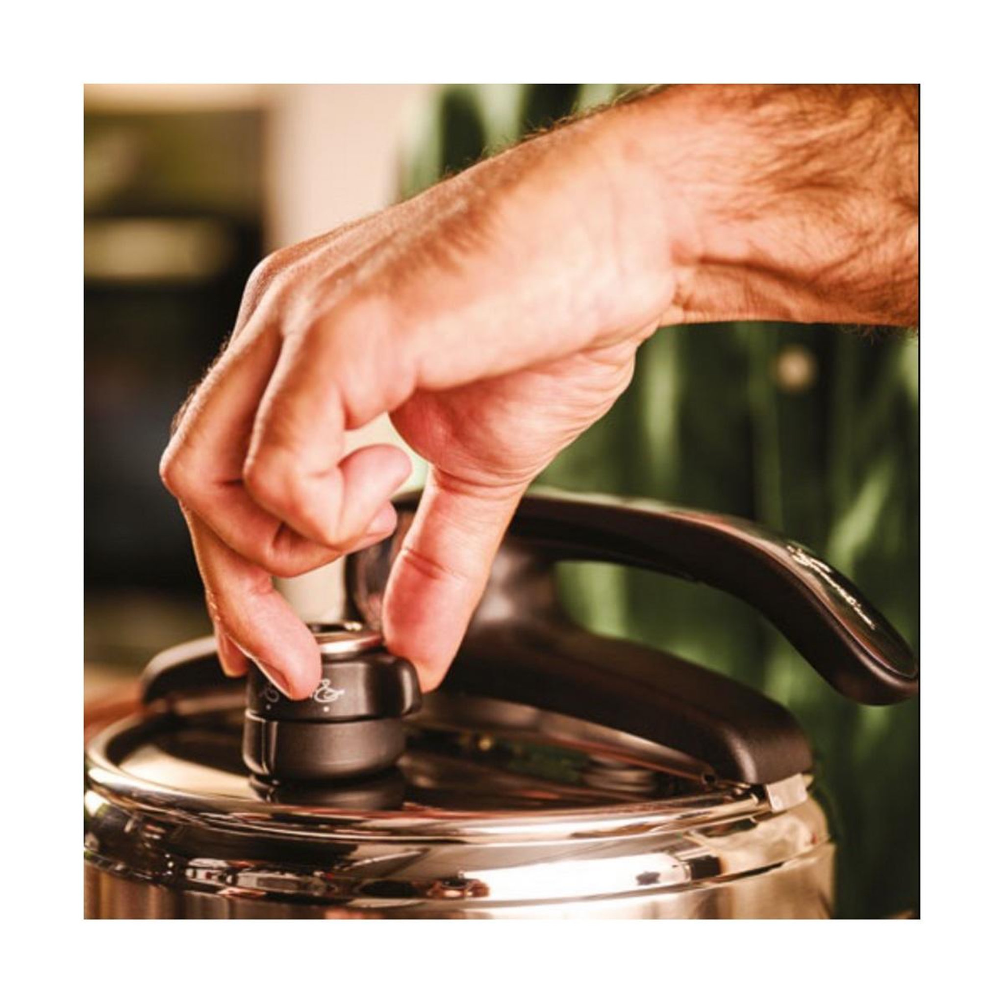 Voir la diapositive 3 : Lagostina Autocuiseur inox 9l - 012022010509