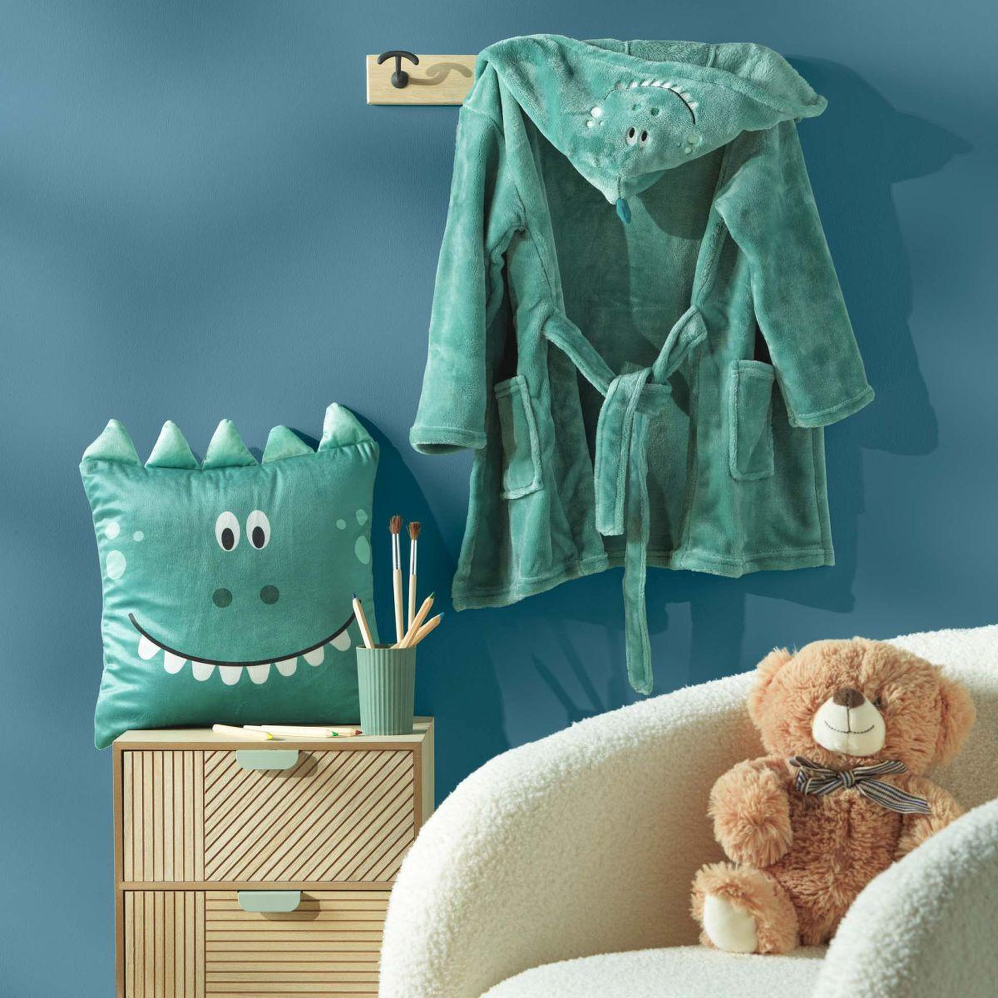 Voir la diapositive 4 : Douceur d'Intérieur Coussin déco enfant en velours  dina  40x40cm vert