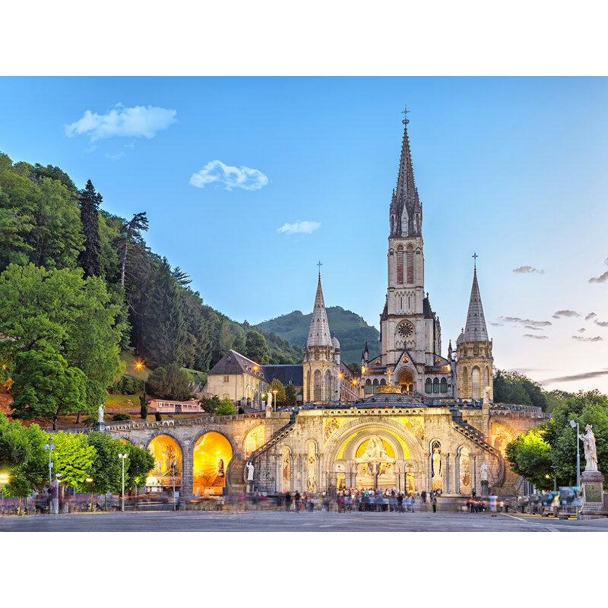 Smartbox Vol en hélicoptère de 20 minutes pour 2 personnes autour du Pic du Midi - Coffret Cadeau Sport & Aventure