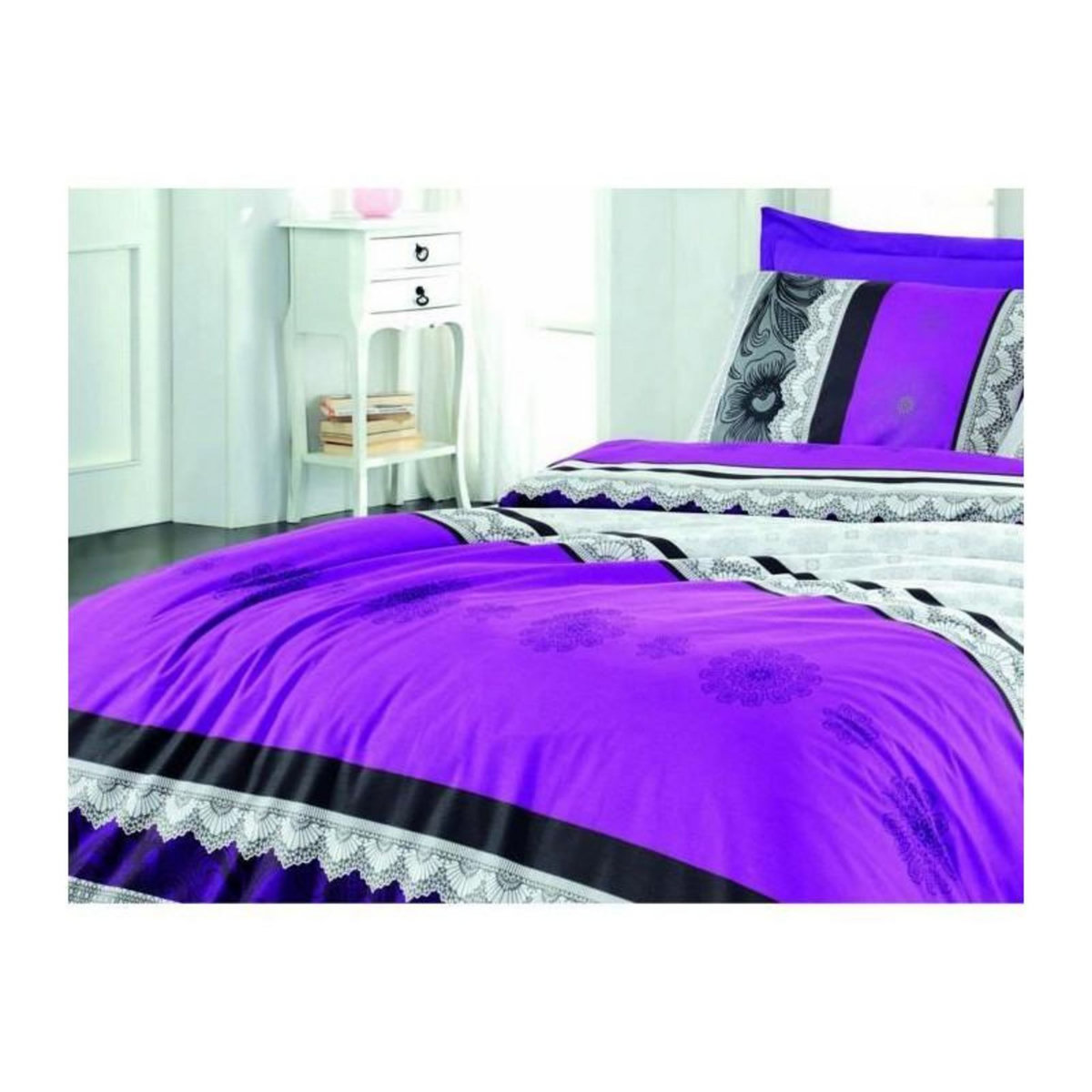 GENERIQUE Parure de lit - 1 housse de couette 220 x 240 cm + 2 taies d'oreiller 60 x 60 cm - 100% coton renforcé - Lilas