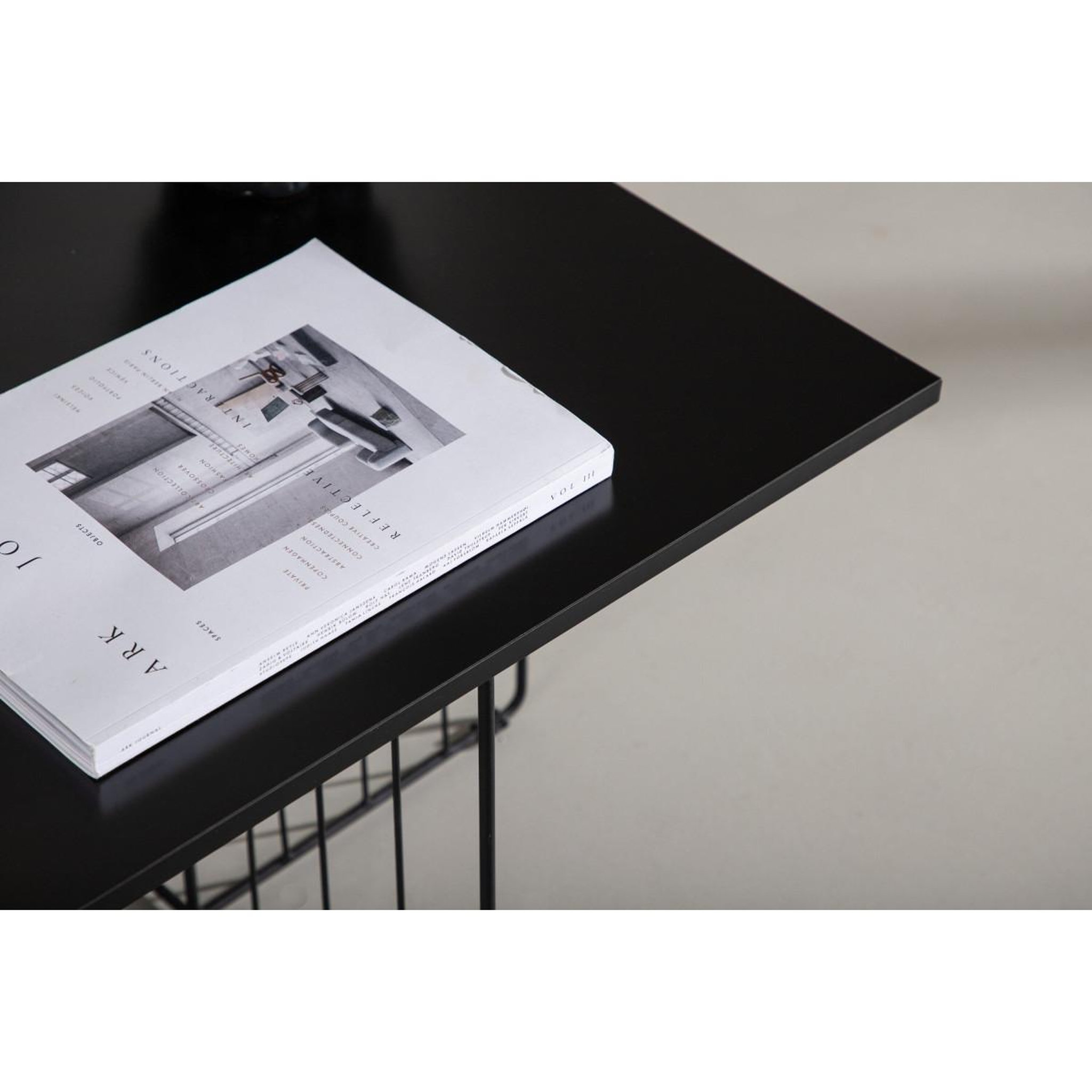 Voir la diapositive 6 : Paris Prix Table basse design  dayton  60cm noir