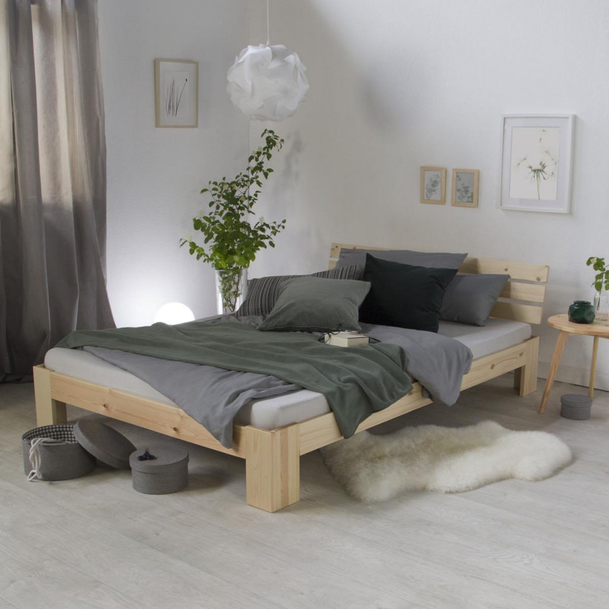 HomeStyle4U Lit double en bois Lit futon 120x200 cm pin naturel