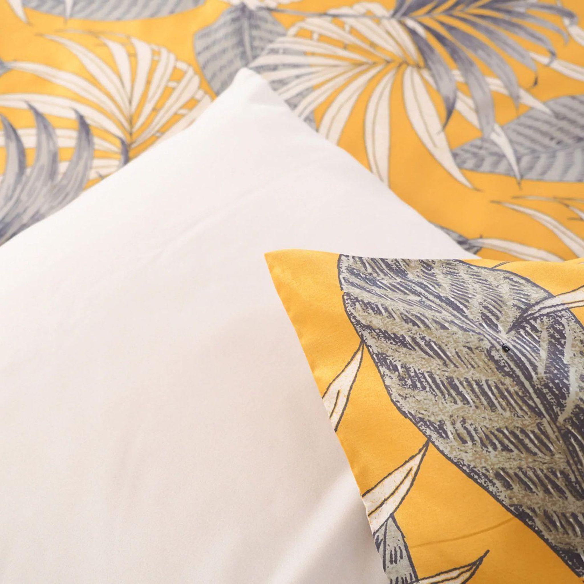 Voir la diapositive 6 : COTE DECO Parure de lit adelanto - microfibre 72 g/m² - 220 x 240 cm - jaune