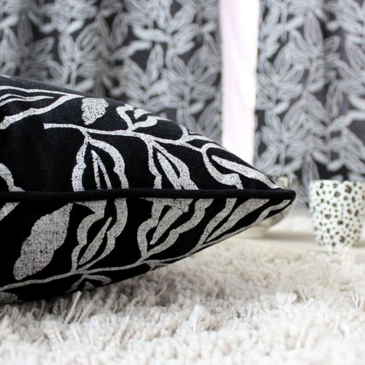 Paris Prix Coussin Déco à Motifs  Lodge  40x40cm Noir & Blanc