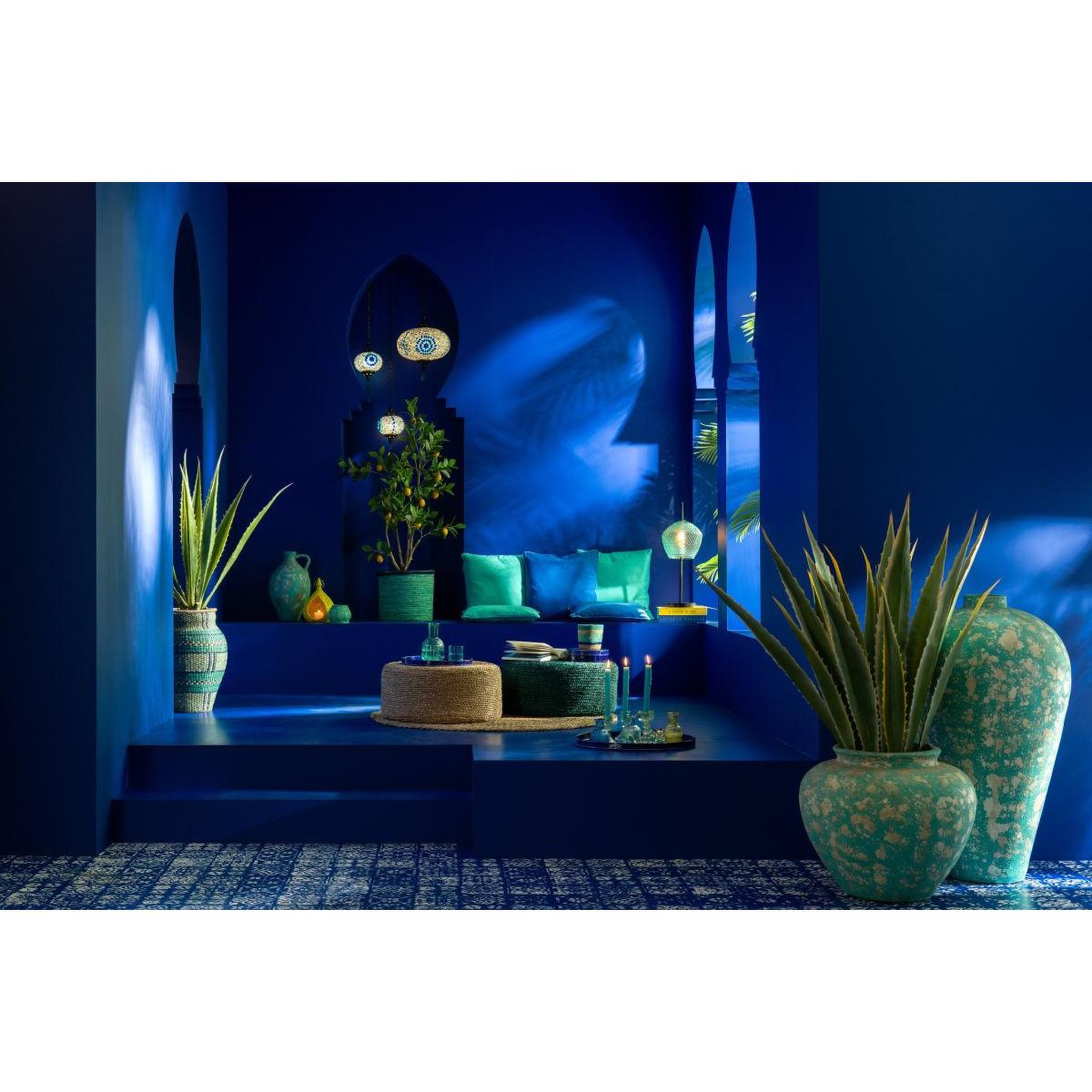 Voir la diapositive 4 : J-LINE Pot Antique Rond en Ciment  Mack  60cm Bleu Azur