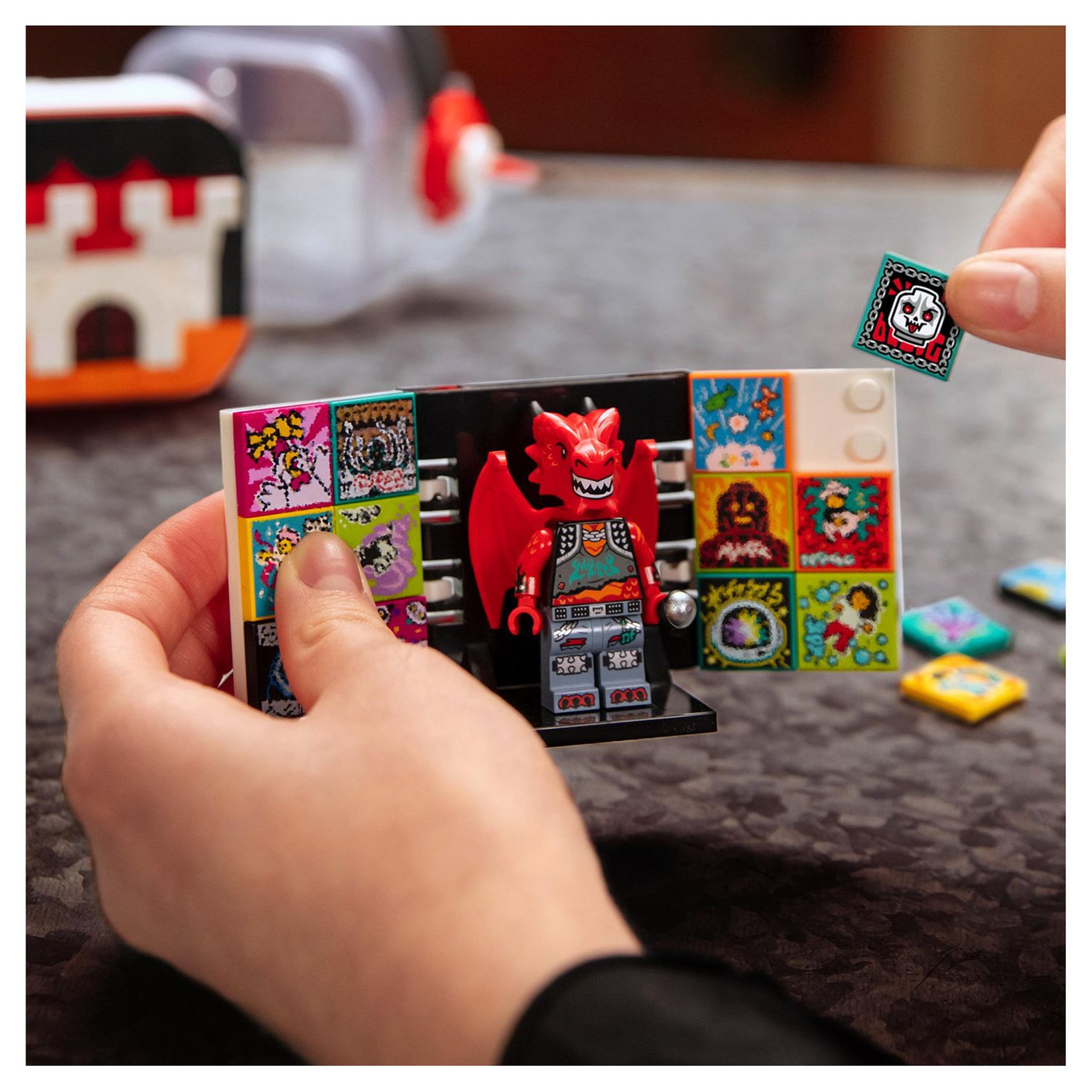 Voir la diapositive 7 : LEGO VIDIYO 43109 - Metal Dragon BeatBox Music Video Maker dès 7 ans