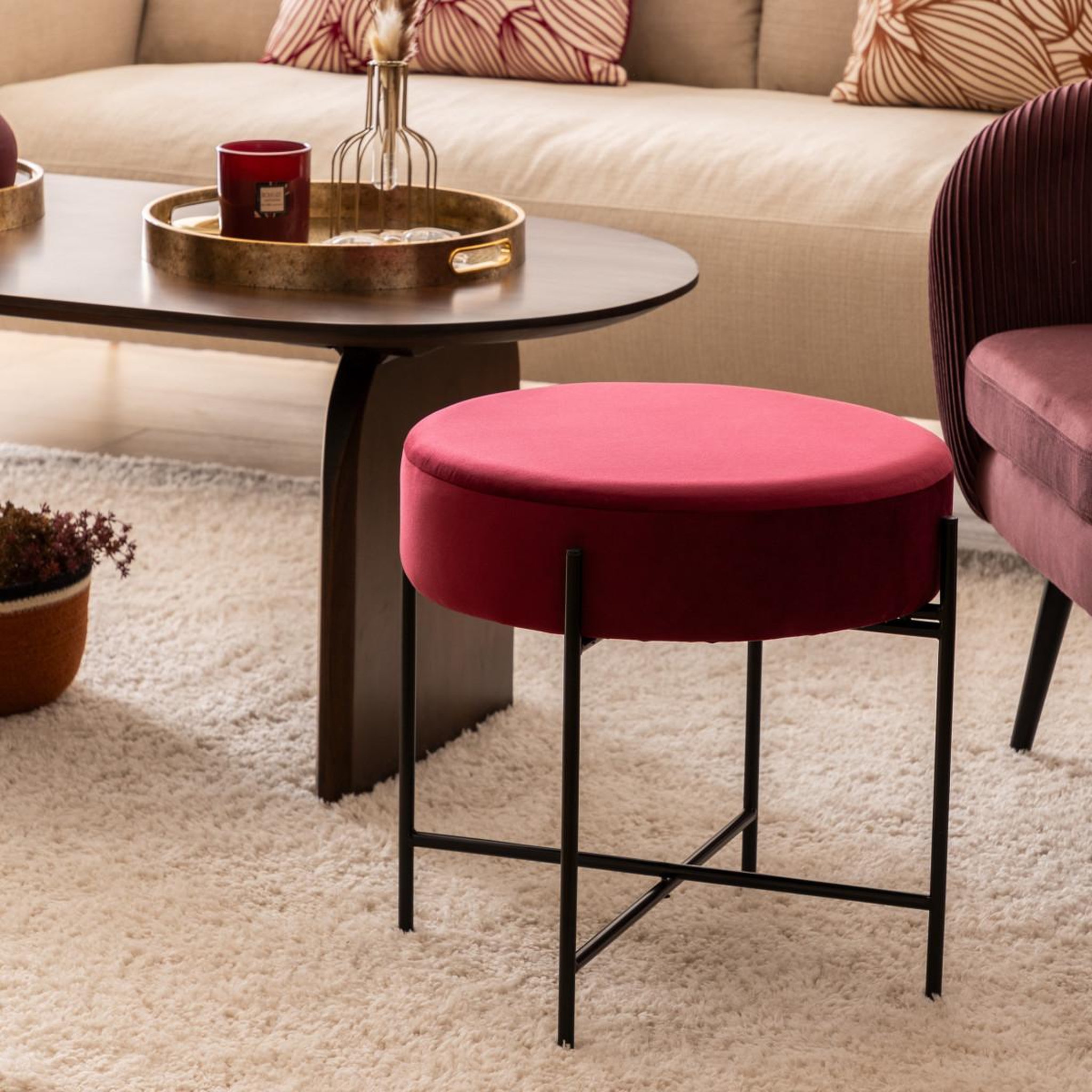Voir la diapositive 4 : ATMOSPHERA Tabouret rond en velours  arty  47cm rouge rubis