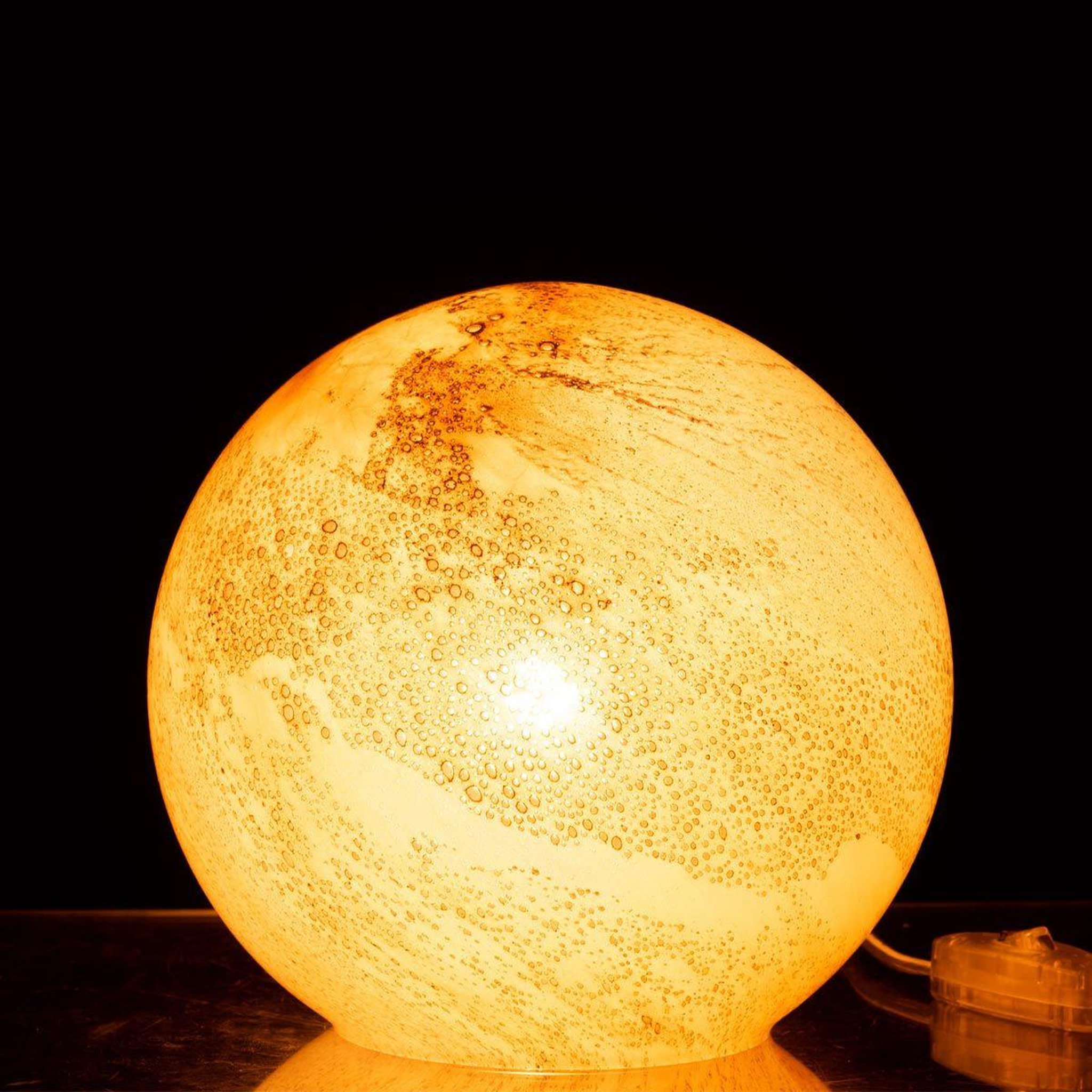 Voir la diapositive 4 : J-LINE Lampe à poser en verre  dany  22cm marron