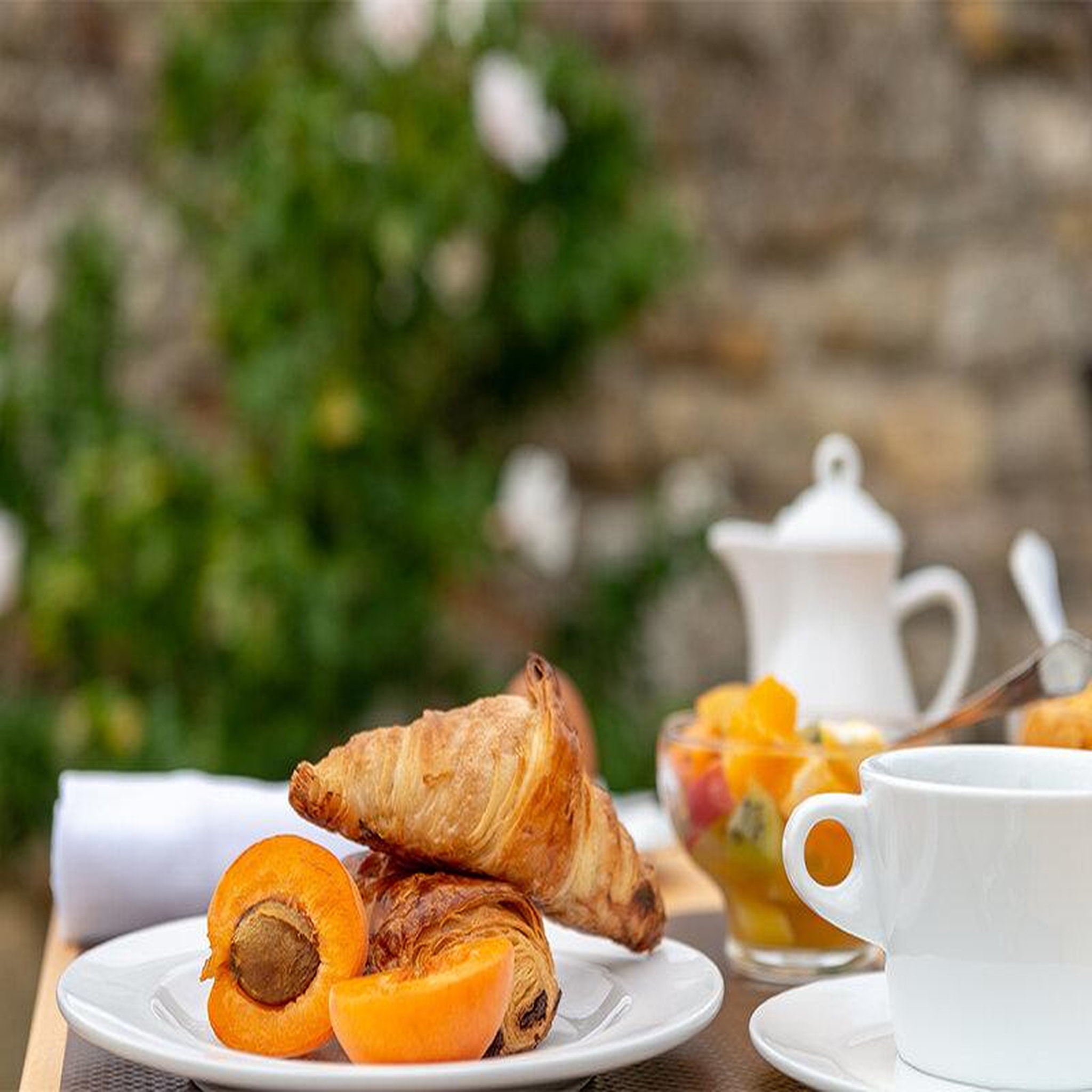 Voir la diapositive 2 : Smartbox 2 jours de charme en hôtel 4* près de poitiers avec dîner aux saveurs du terroir - coffret cadeau séjour
