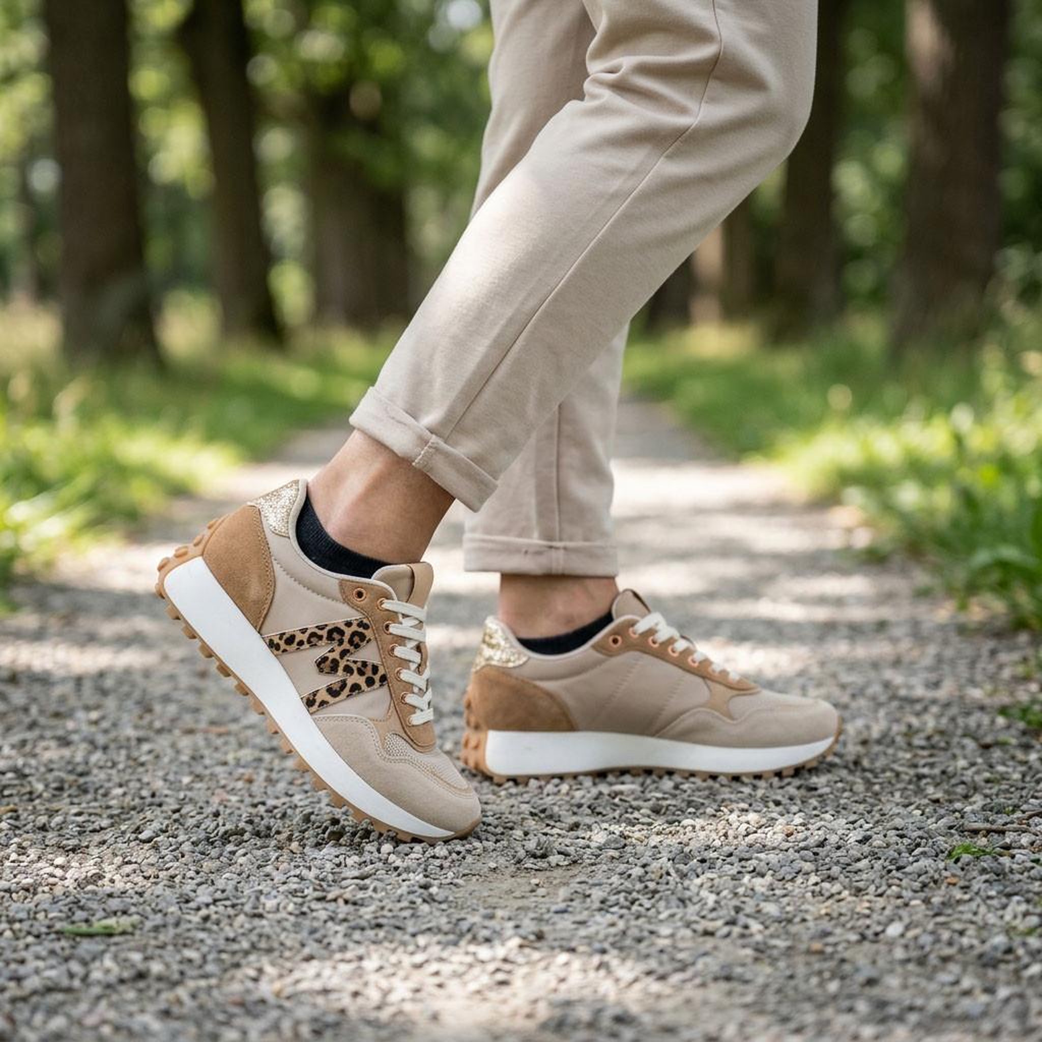 Voir la diapositive 2 : OZABI OZABI Baskets Runner Femme Mesh Logo W 4 Coloris