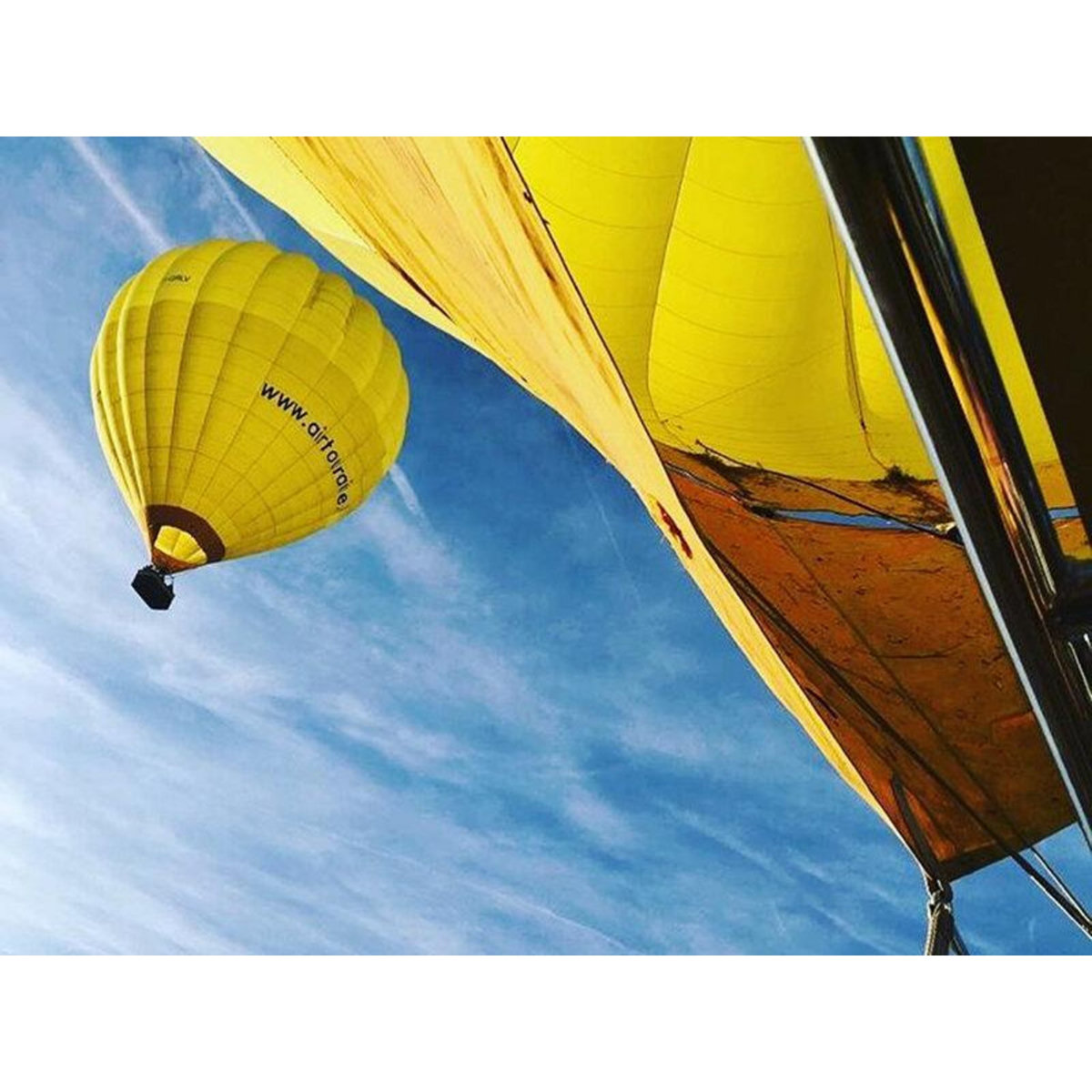 Smartbox Vol en montgolfière pour 2 personnes au-dessus du château d'Amboise - Coffret Cadeau Sport & Aventure