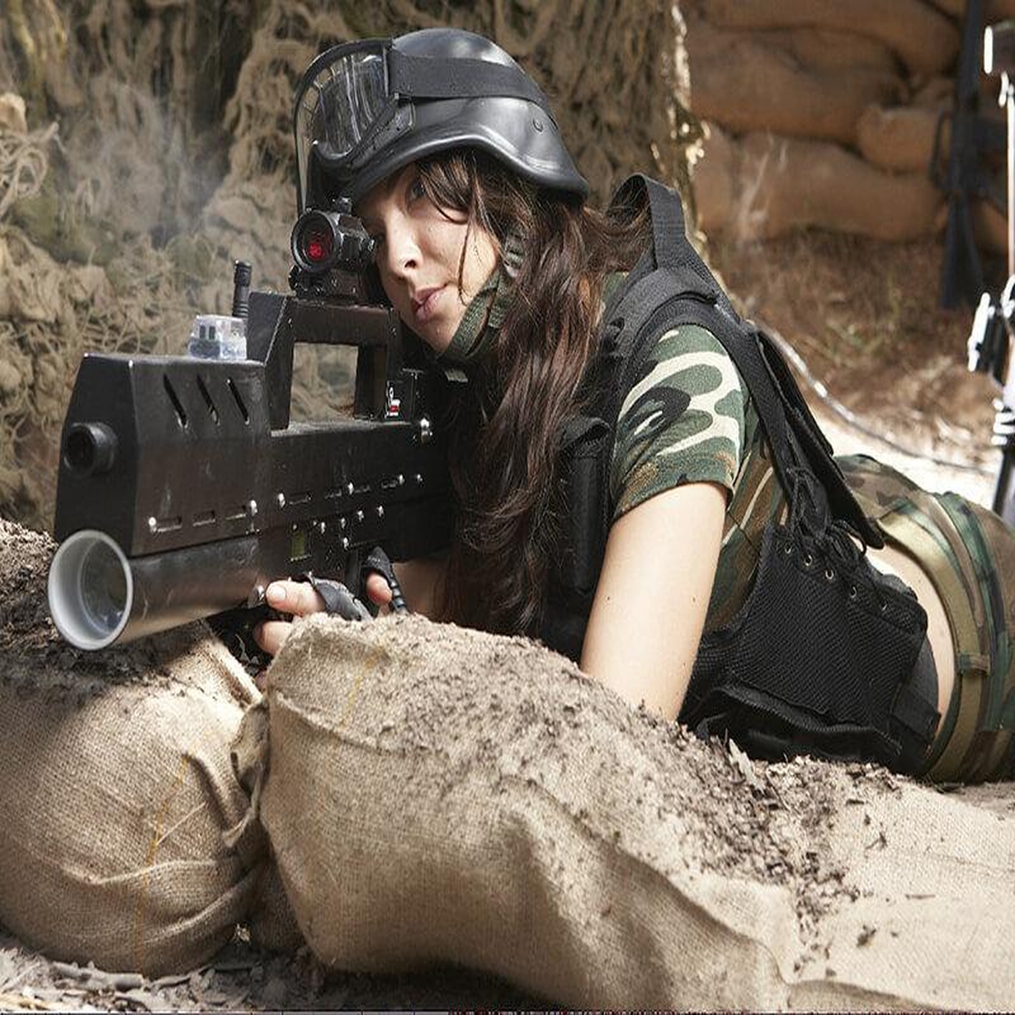 Voir la diapositive 2 : Smartbox Passion paintball et laser game - coffret cadeau sport & aventure
