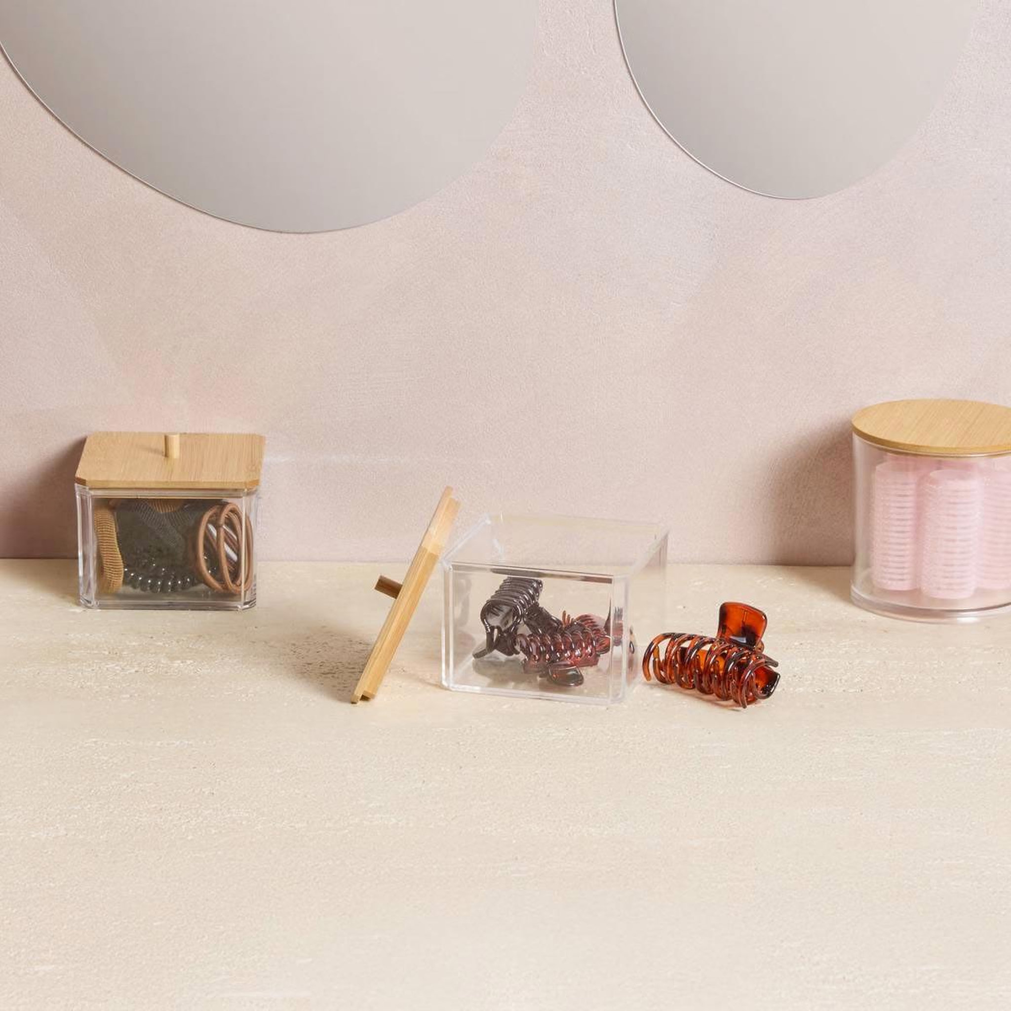 Voir la diapositive 4 : FIVE Boîte de 6 pinces à cheveux  selena  9cm transparent