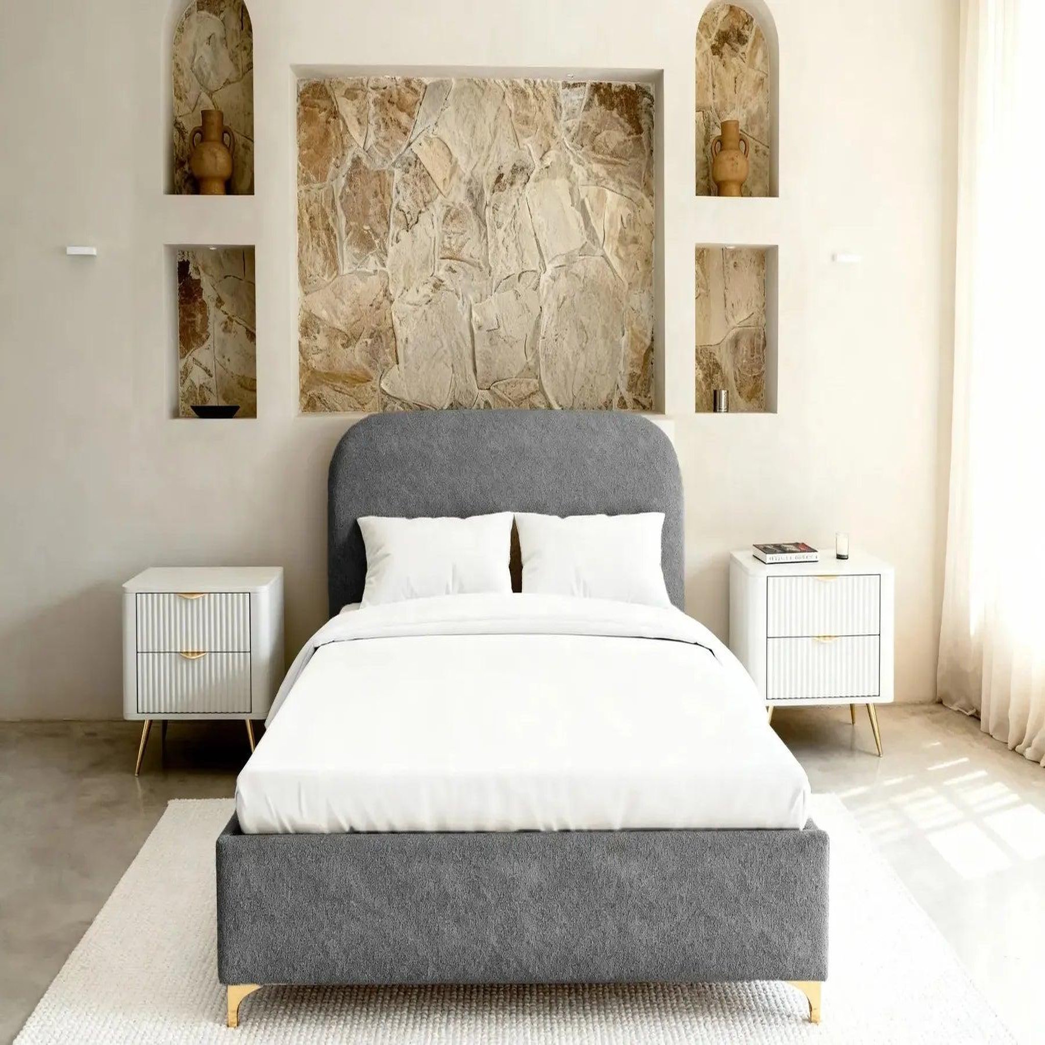 Voir la diapositive 3 : CASANOVA PARIS Charlotte - lit coffre tissu chenille