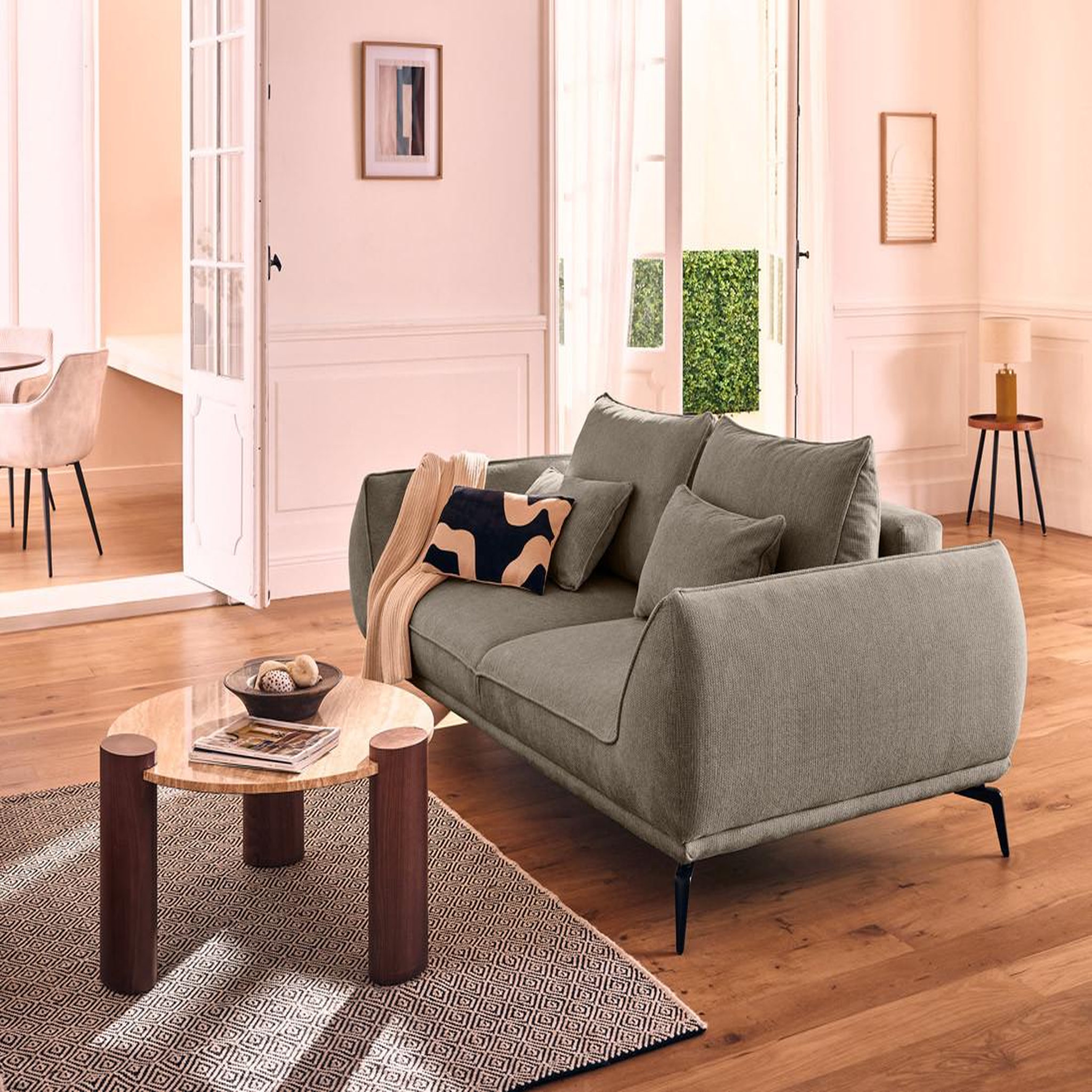 LISA DESIGN Arica - canapé droit 2 places en tissu texturé. Coloris disponibles : Noir, Rose, Beige, Gris