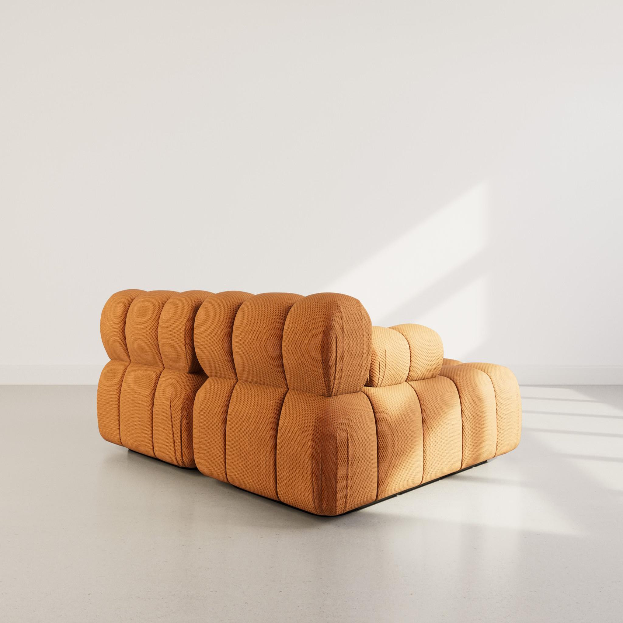 Voir la diapositive 5 : LISA DESIGN Ruby - canapé droit 4 places avec double méridienne - assise profonde - en velours texturé