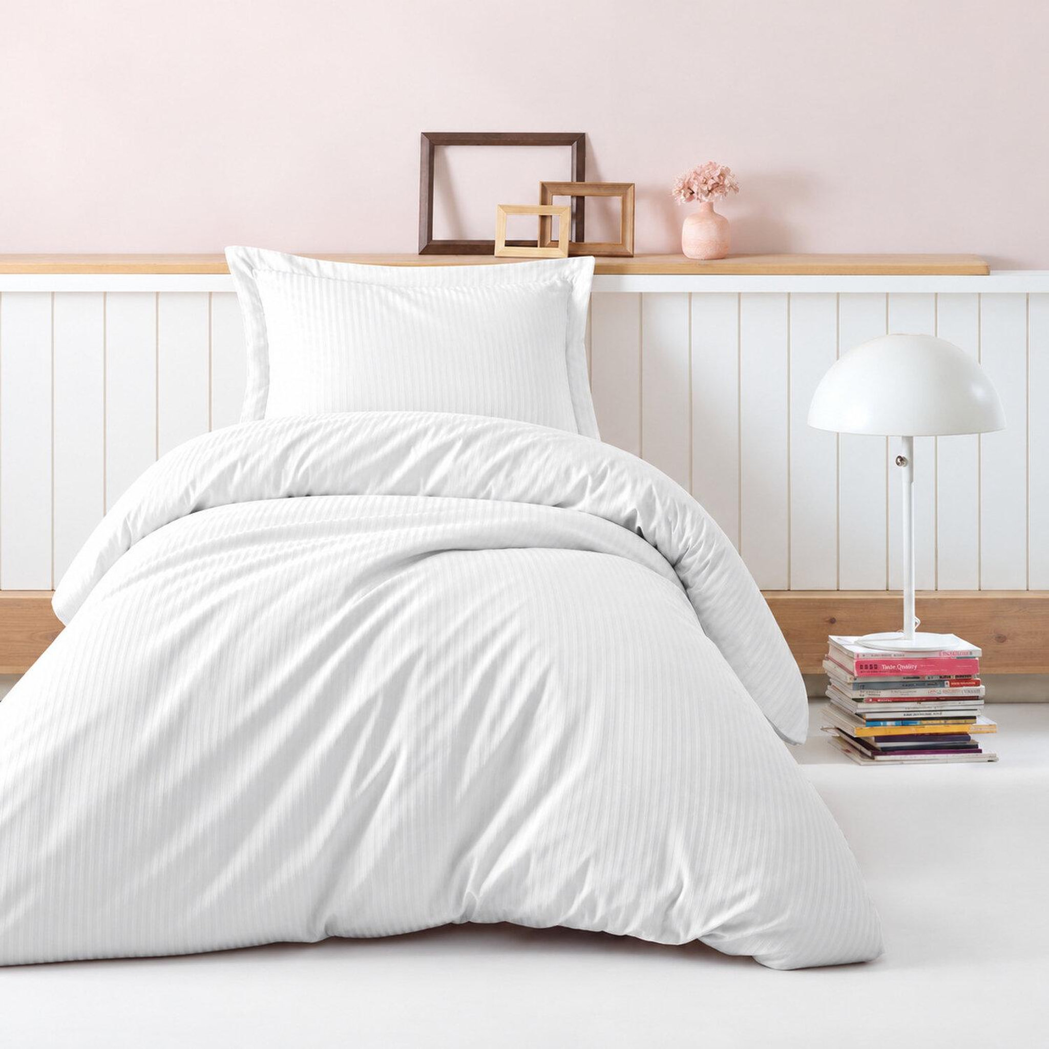 Voir la diapositive 1 : Home collection Parure de lit enfant avec taie(s) 100 % satin de coton Stripe